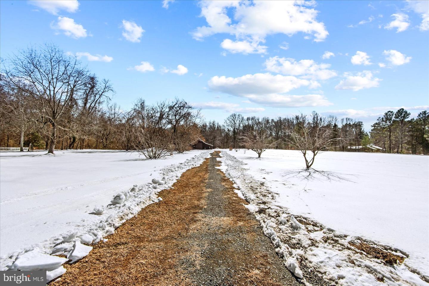 8071 WINDSOR DR, KING GEORGE, Virginia 22485, 5 Bedrooms Bedrooms, 16 Rooms Rooms,4 BathroomsBathrooms,Residential,For Sale,8071 WINDSOR DR,VAKG2007432 MLS # VAKG2007432