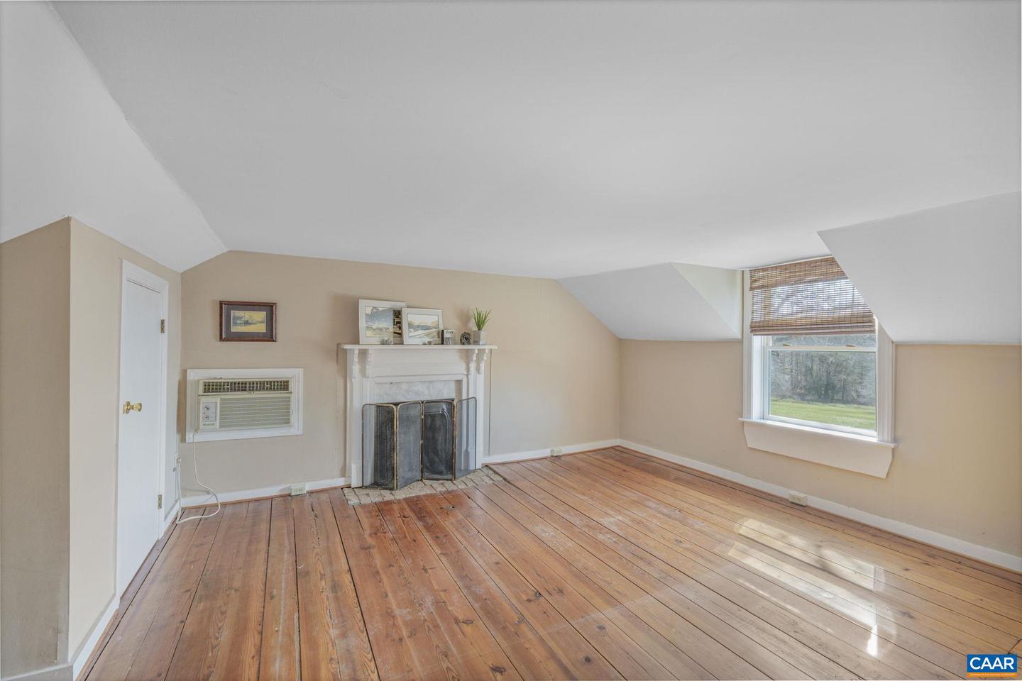 1353 BANTON SHOP RD, DILLWYN, Virginia 23936, 4 Bedrooms Bedrooms, ,3 BathroomsBathrooms,Residential,For Sale,1353 BANTON SHOP RD,662027 MLS # 662027