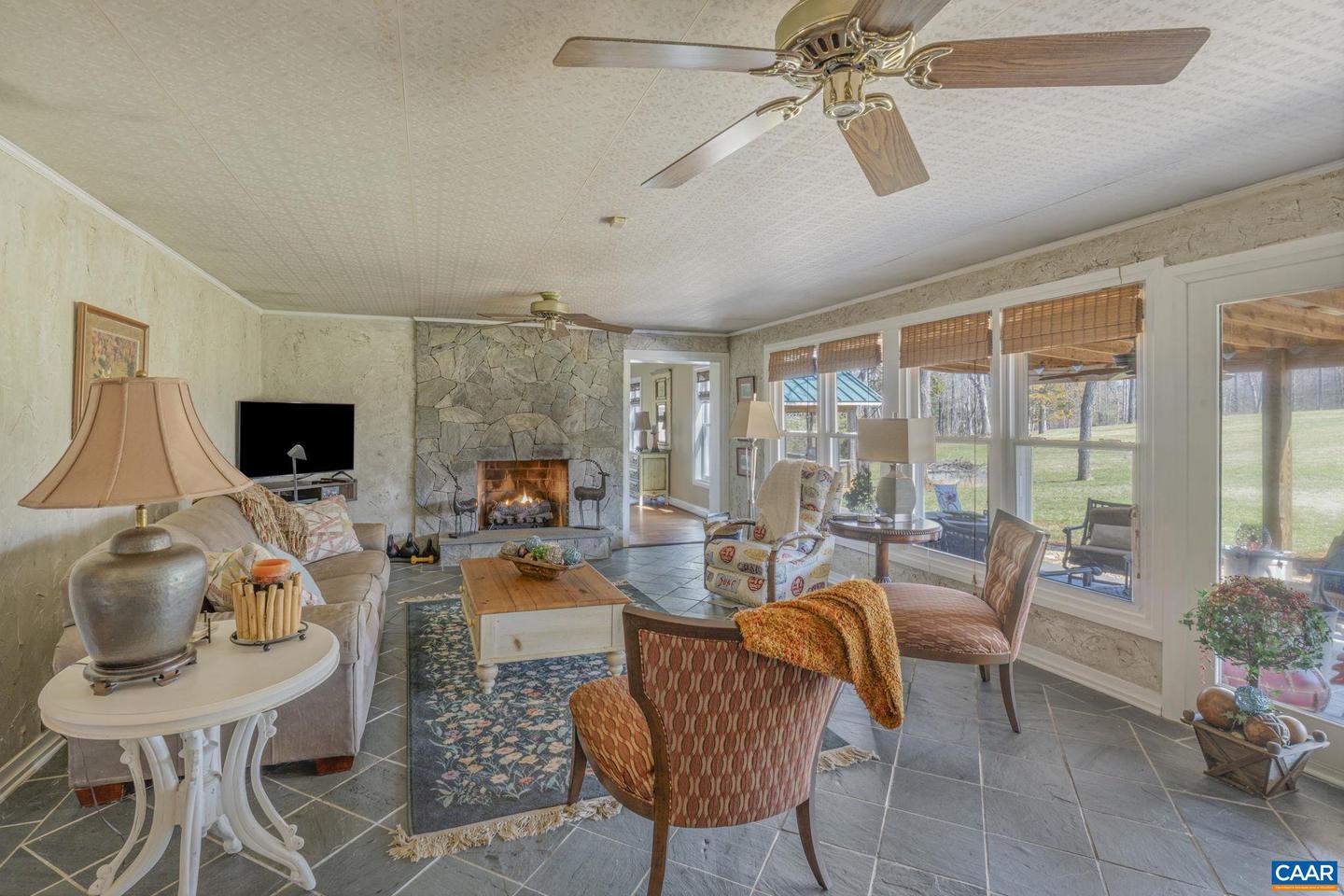 1353 BANTON SHOP RD, DILLWYN, Virginia 23936, 4 Bedrooms Bedrooms, ,3 BathroomsBathrooms,Residential,For Sale,1353 BANTON SHOP RD,662027 MLS # 662027