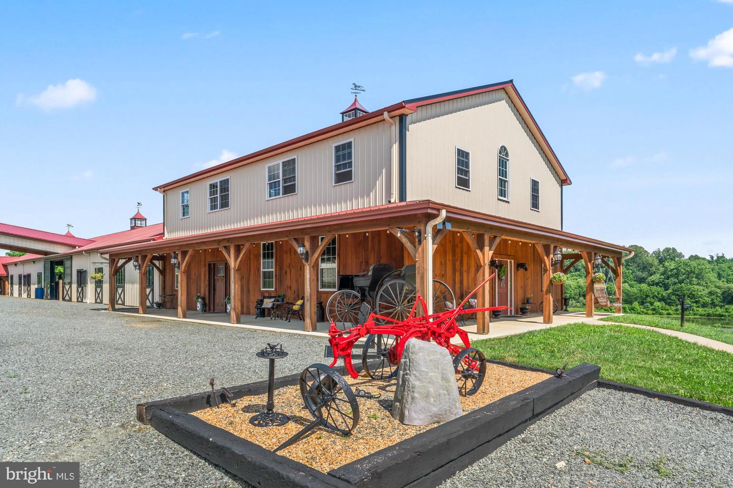 15164 BERLIN TPKE, PURCELLVILLE, Virginia 20132, 6 Bedrooms Bedrooms, 23 Rooms Rooms,4 BathroomsBathrooms,Residential,For Sale,15164 BERLIN TPKE,VALO2116182 MLS # VALO2116182