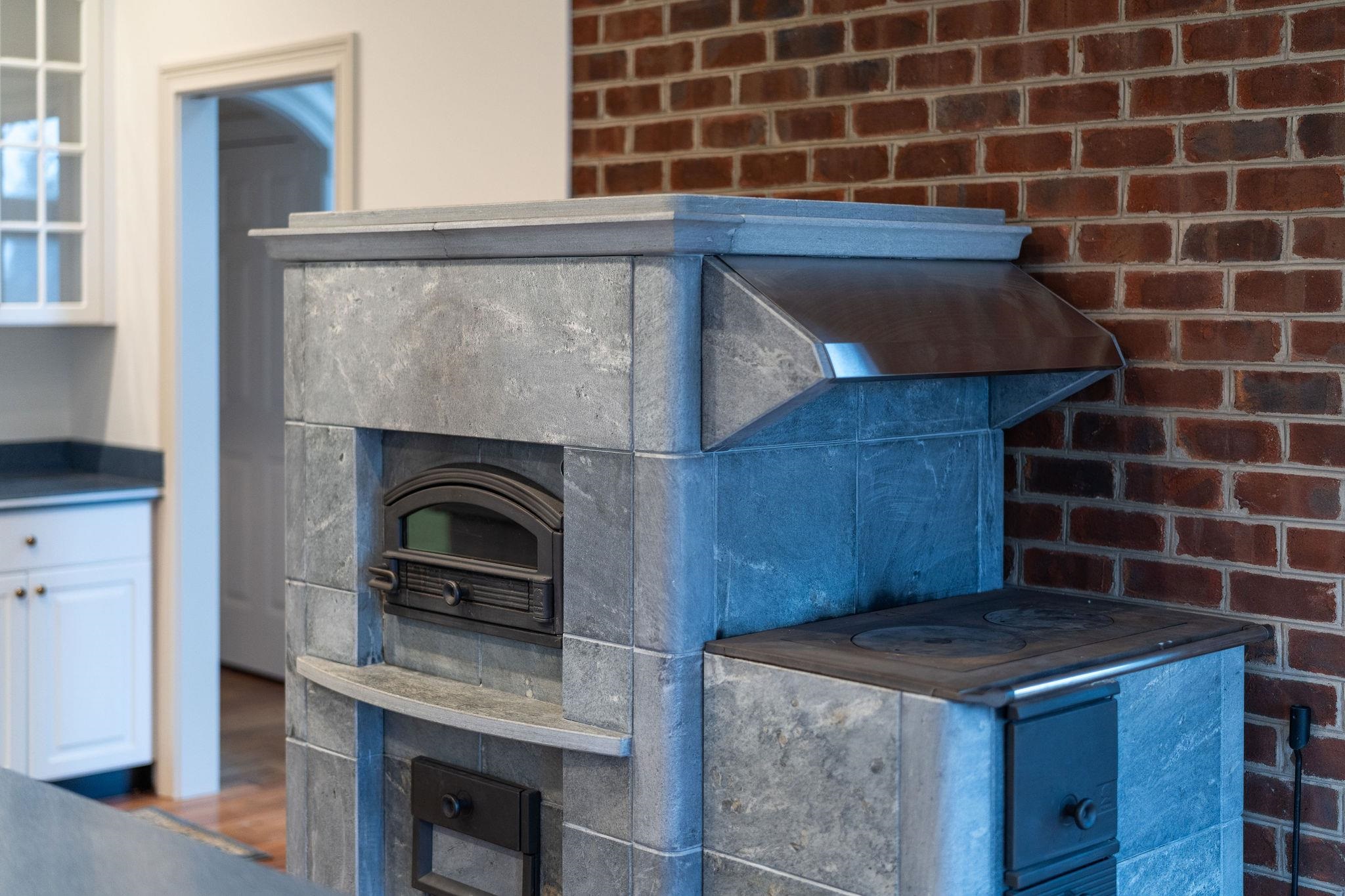 3 WALNUT VALLEY LN, WEYERS CAVE, Virginia 24486, 4 Bedrooms Bedrooms, ,3 BathroomsBathrooms,Residential,14,3 WALNUT VALLEY LN,673437 MLS # 673437