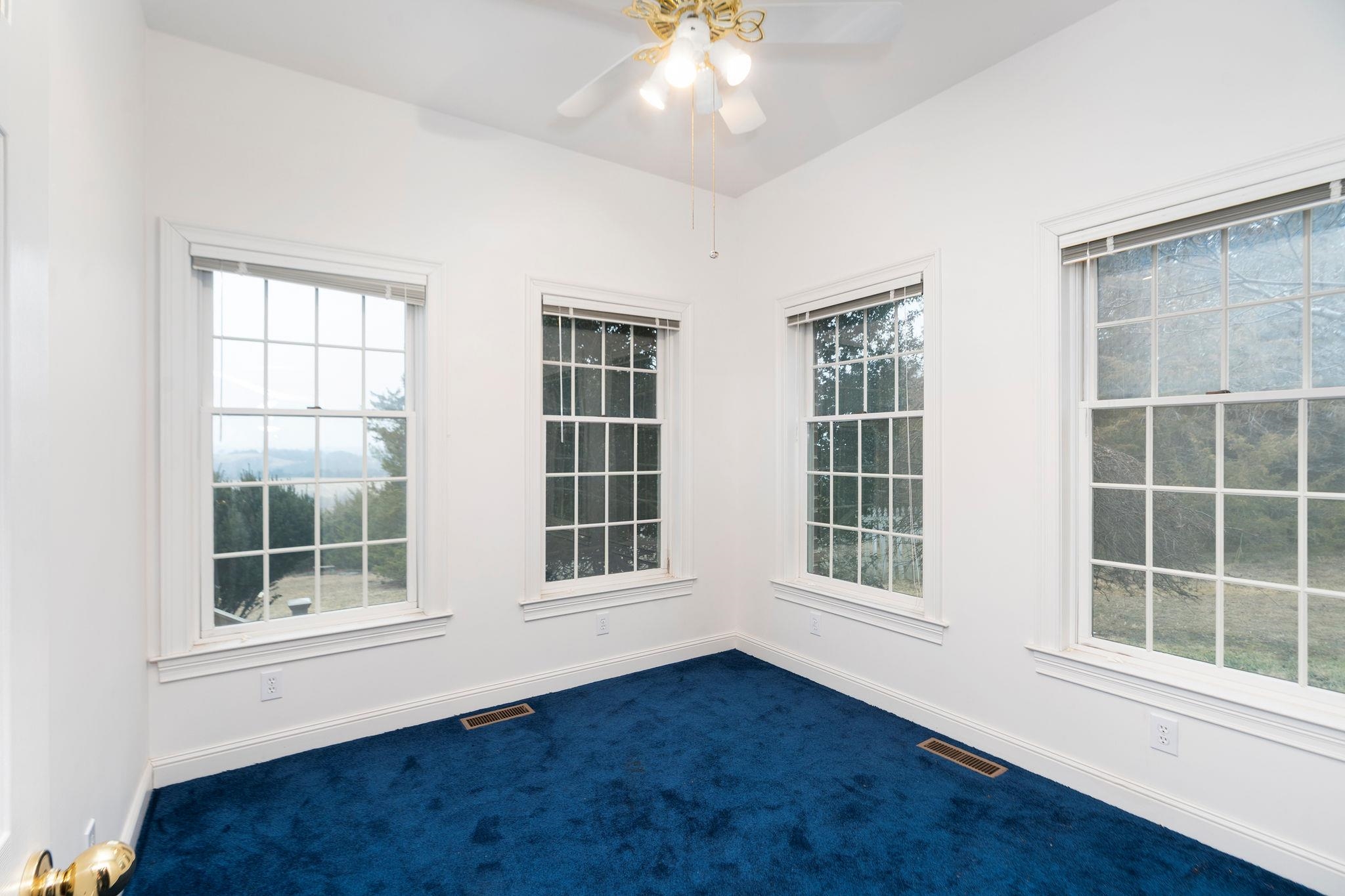 3 WALNUT VALLEY LN, WEYERS CAVE, Virginia 24486, 4 Bedrooms Bedrooms, ,3 BathroomsBathrooms,Residential,14,3 WALNUT VALLEY LN,673437 MLS # 673437