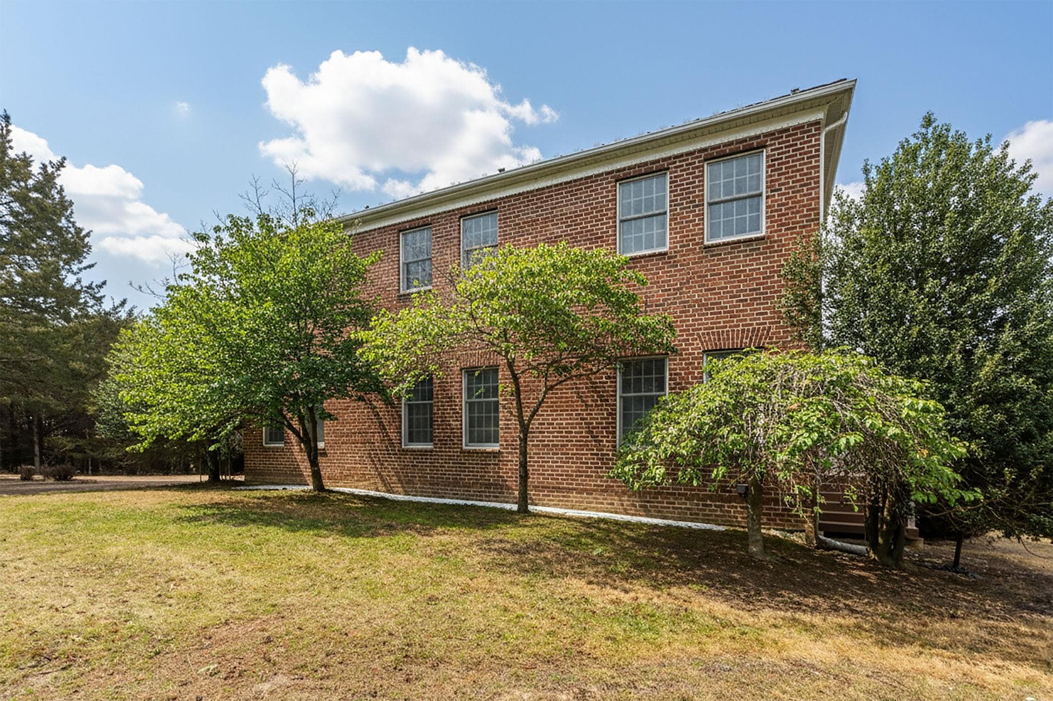 3 WALNUT VALLEY LN, WEYERS CAVE, Virginia 24486, 4 Bedrooms Bedrooms, ,3 BathroomsBathrooms,Residential,14,3 WALNUT VALLEY LN,673437 MLS # 673437