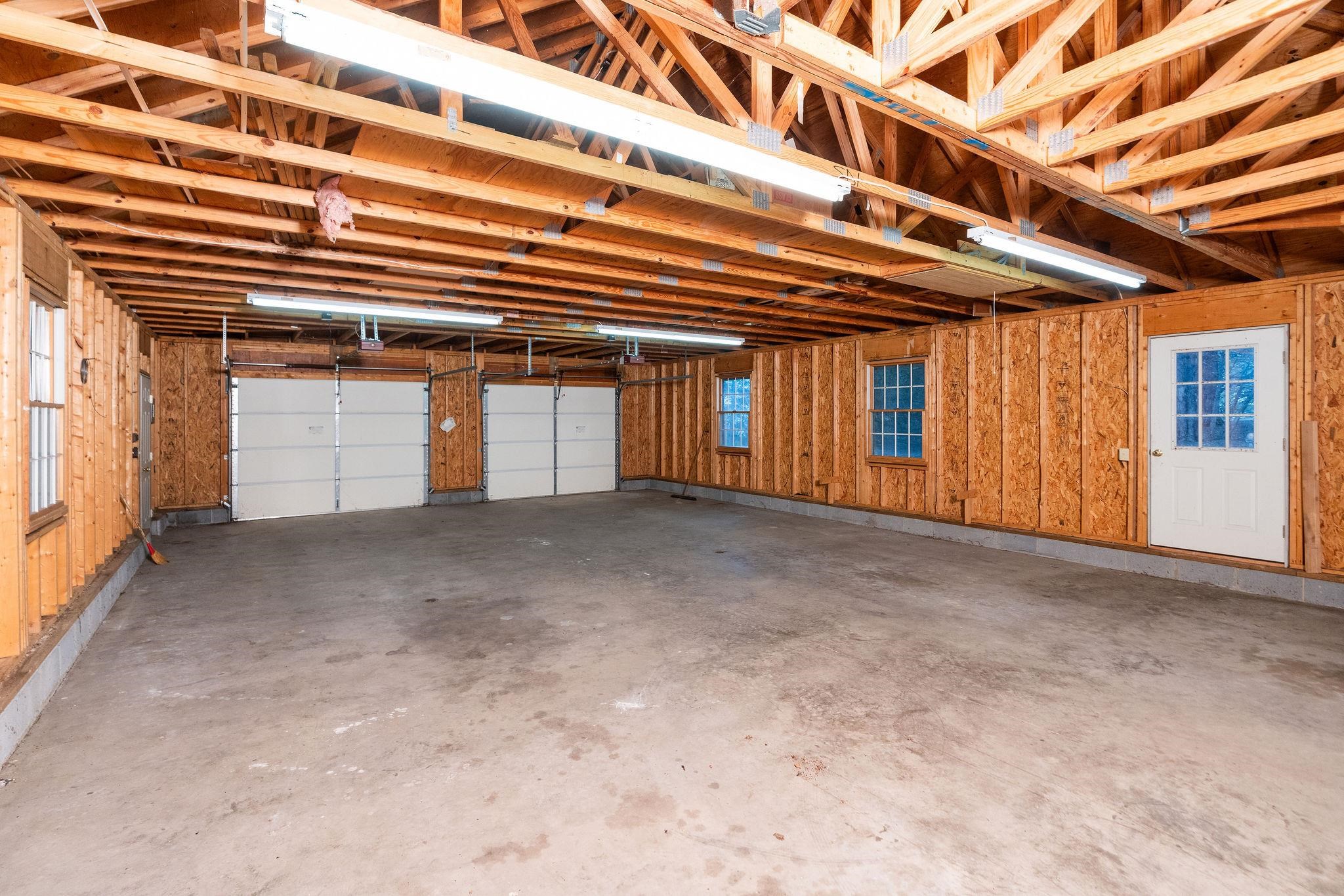 3 WALNUT VALLEY LN, WEYERS CAVE, Virginia 24486, 4 Bedrooms Bedrooms, ,3 BathroomsBathrooms,Residential,14,3 WALNUT VALLEY LN,673437 MLS # 673437