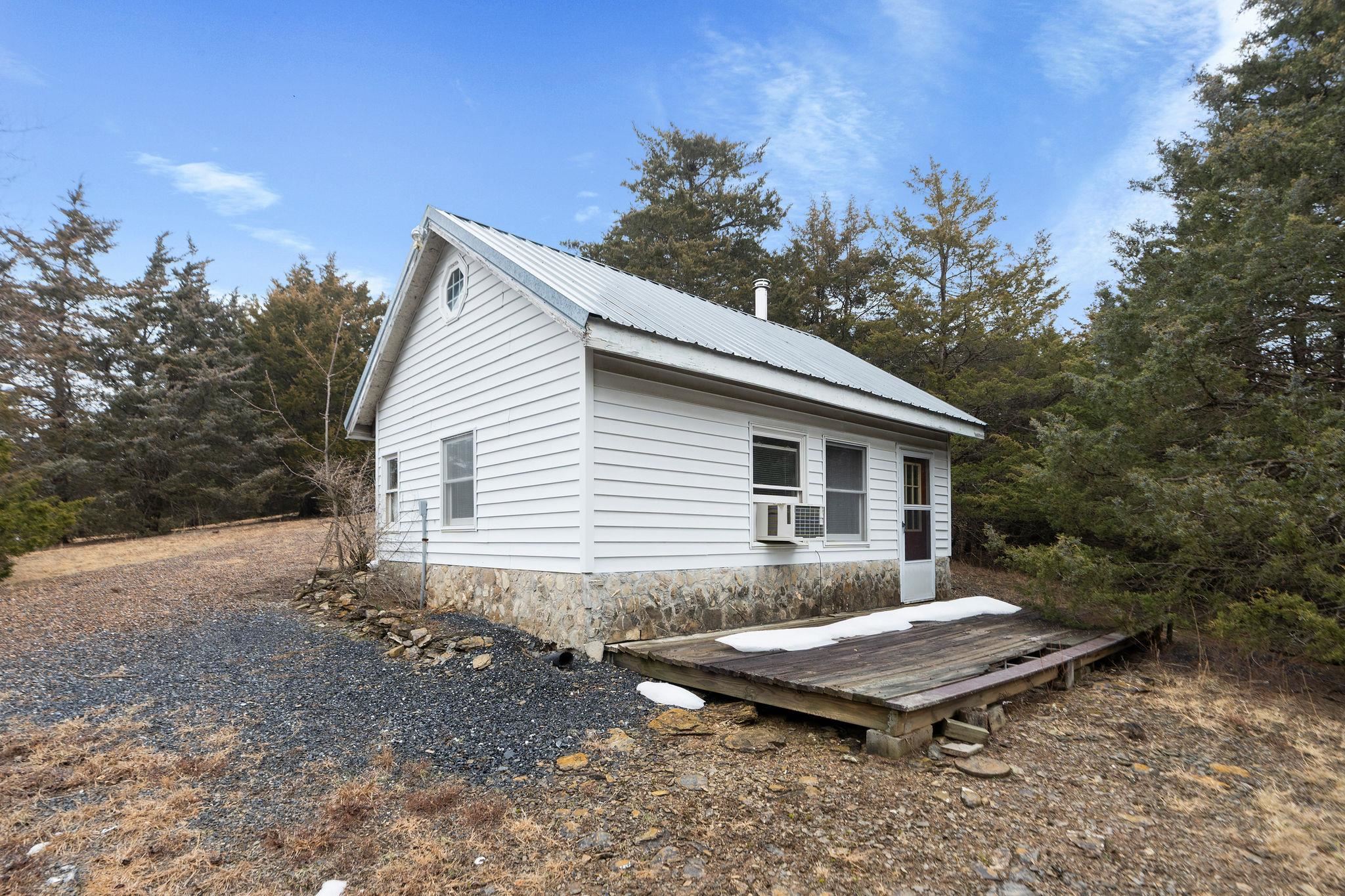 3 WALNUT VALLEY LN, WEYERS CAVE, Virginia 24486, 4 Bedrooms Bedrooms, ,3 BathroomsBathrooms,Residential,14,3 WALNUT VALLEY LN,673437 MLS # 673437