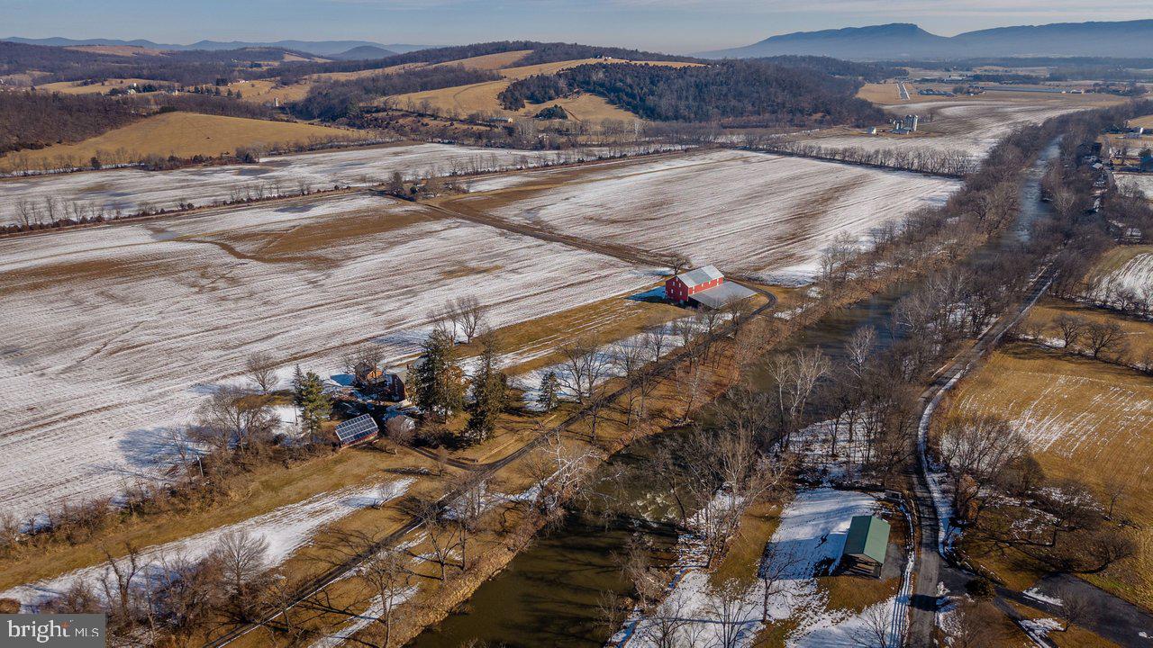 17442 EVERGREEN VALLEY RD, TIMBERVILLE, Virginia 22853, 6 Bedrooms Bedrooms, ,3 BathroomsBathrooms,Residential,For Sale,17442 EVERGREEN VALLEY RD,VARO2002846 MLS # VARO2002846