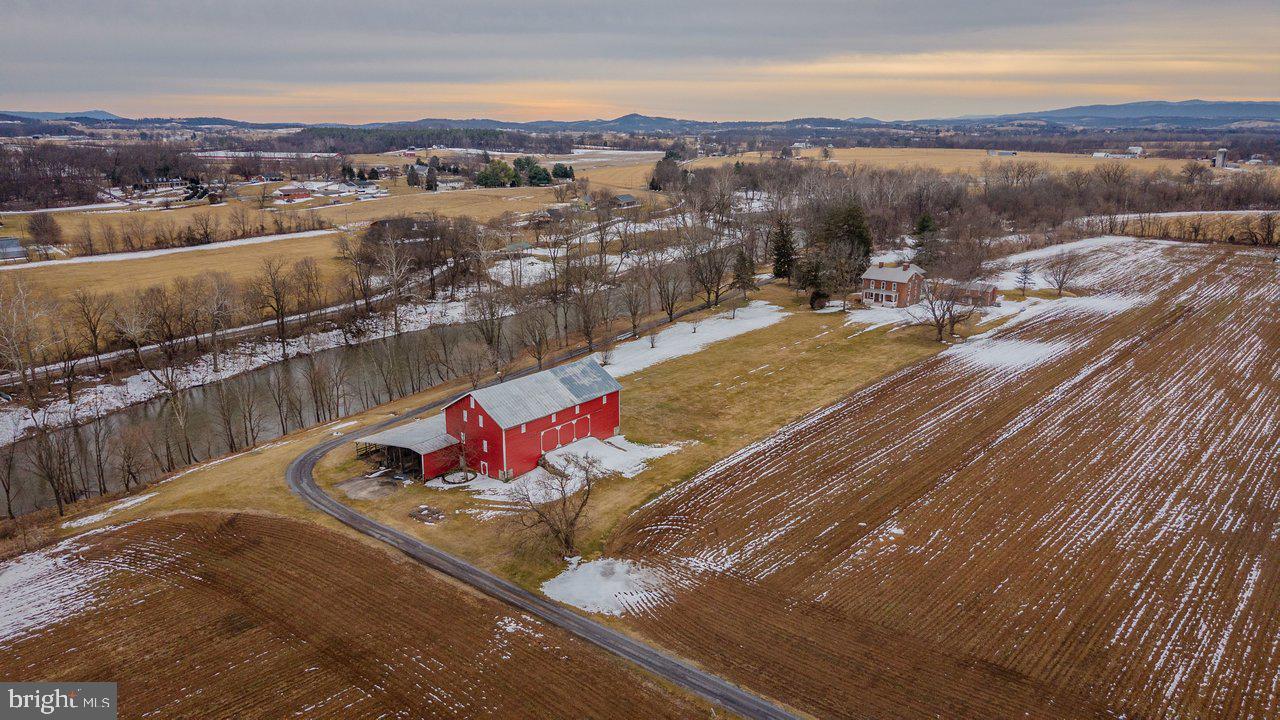 17442 EVERGREEN VALLEY RD, TIMBERVILLE, Virginia 22853, 6 Bedrooms Bedrooms, ,3 BathroomsBathrooms,Residential,For Sale,17442 EVERGREEN VALLEY RD,VARO2002846 MLS # VARO2002846