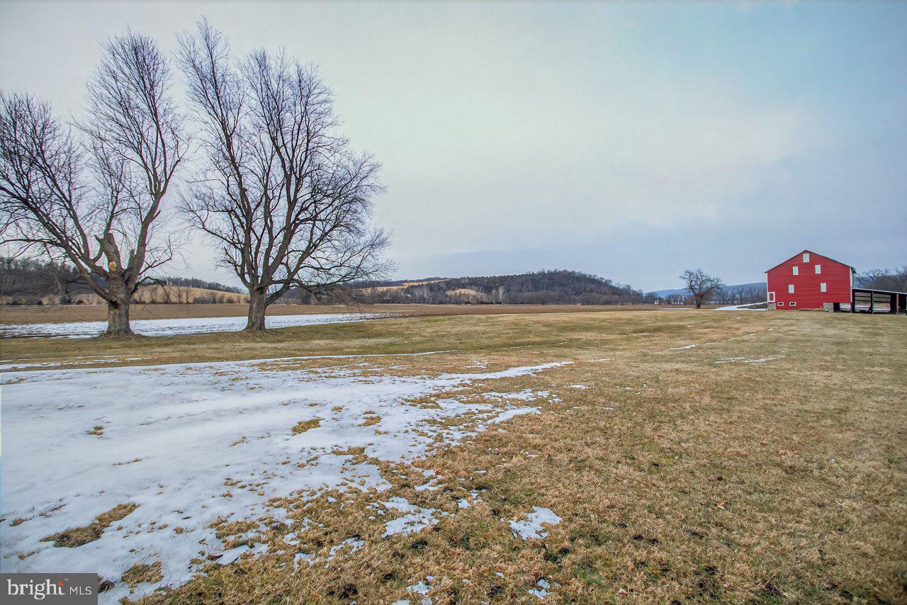 17442 EVERGREEN VALLEY RD, TIMBERVILLE, Virginia 22853, 6 Bedrooms Bedrooms, ,3 BathroomsBathrooms,Residential,For Sale,17442 EVERGREEN VALLEY RD,VARO2002846 MLS # VARO2002846