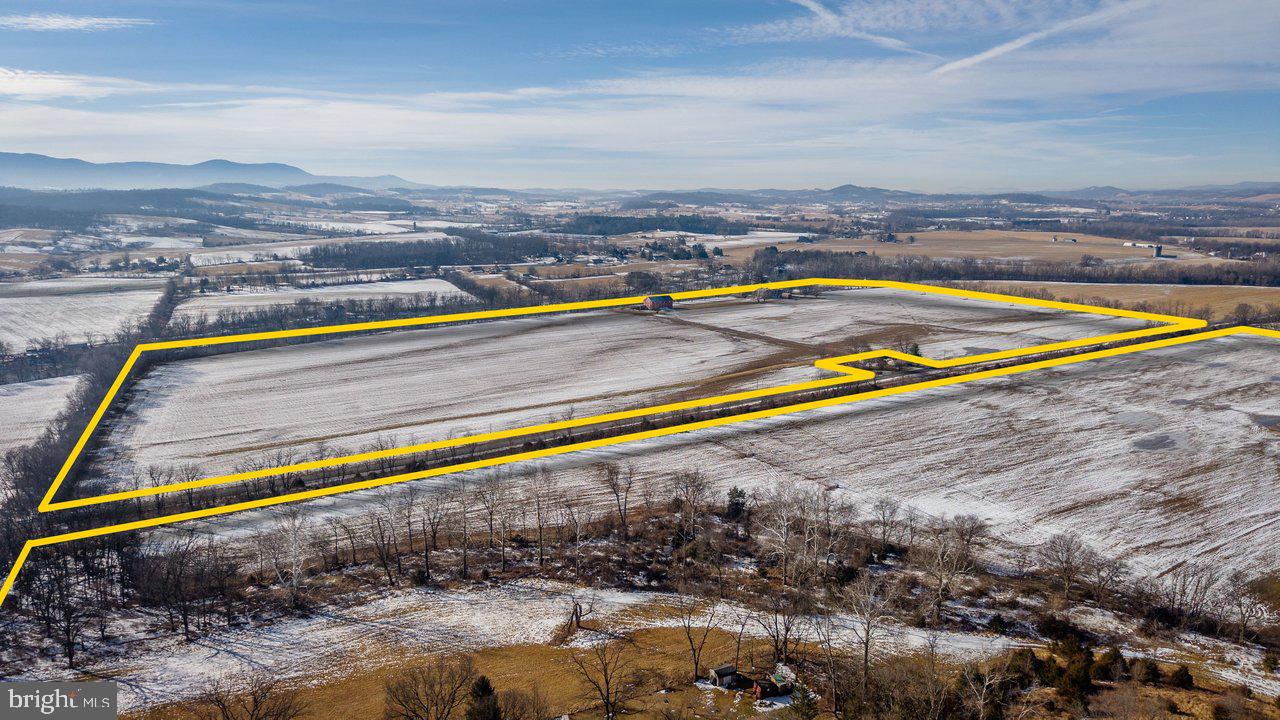 17442 EVERGREEN VALLEY RD, TIMBERVILLE, Virginia 22853, 6 Bedrooms Bedrooms, ,3 BathroomsBathrooms,Residential,For Sale,17442 EVERGREEN VALLEY RD,VARO2002846 MLS # VARO2002846