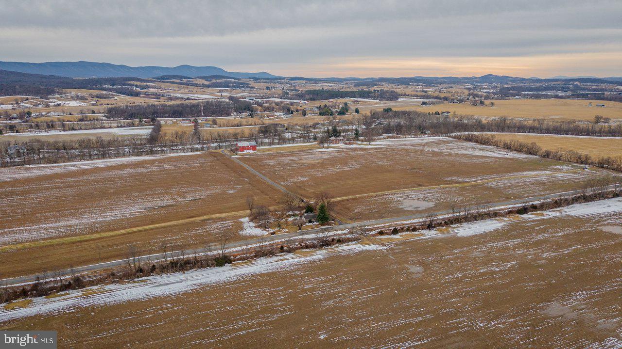 17442 EVERGREEN VALLEY RD, TIMBERVILLE, Virginia 22853, 6 Bedrooms Bedrooms, ,3 BathroomsBathrooms,Residential,For Sale,17442 EVERGREEN VALLEY RD,VARO2002846 MLS # VARO2002846