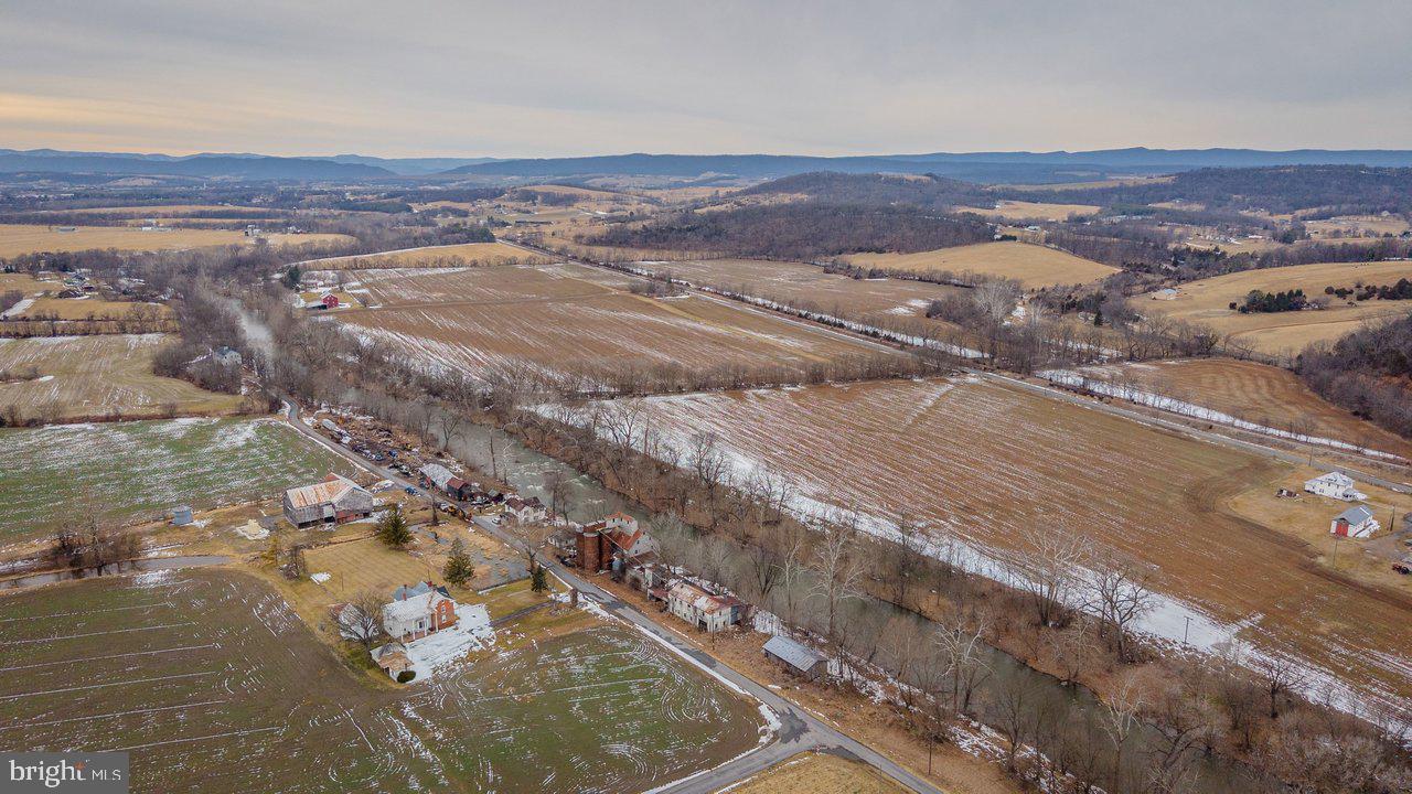 17442 EVERGREEN VALLEY RD, TIMBERVILLE, Virginia 22853, 6 Bedrooms Bedrooms, ,3 BathroomsBathrooms,Residential,For Sale,17442 EVERGREEN VALLEY RD,VARO2002846 MLS # VARO2002846