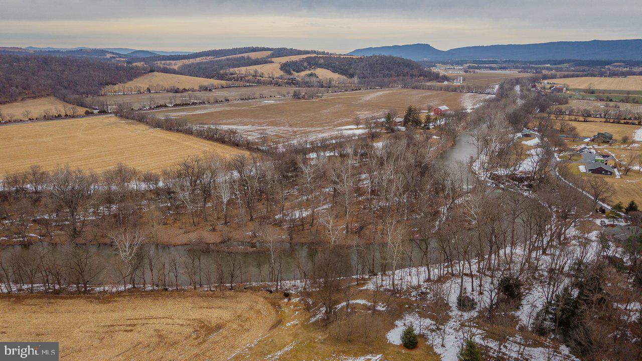 17442 EVERGREEN VALLEY RD, TIMBERVILLE, Virginia 22853, 6 Bedrooms Bedrooms, ,3 BathroomsBathrooms,Residential,For Sale,17442 EVERGREEN VALLEY RD,VARO2002846 MLS # VARO2002846