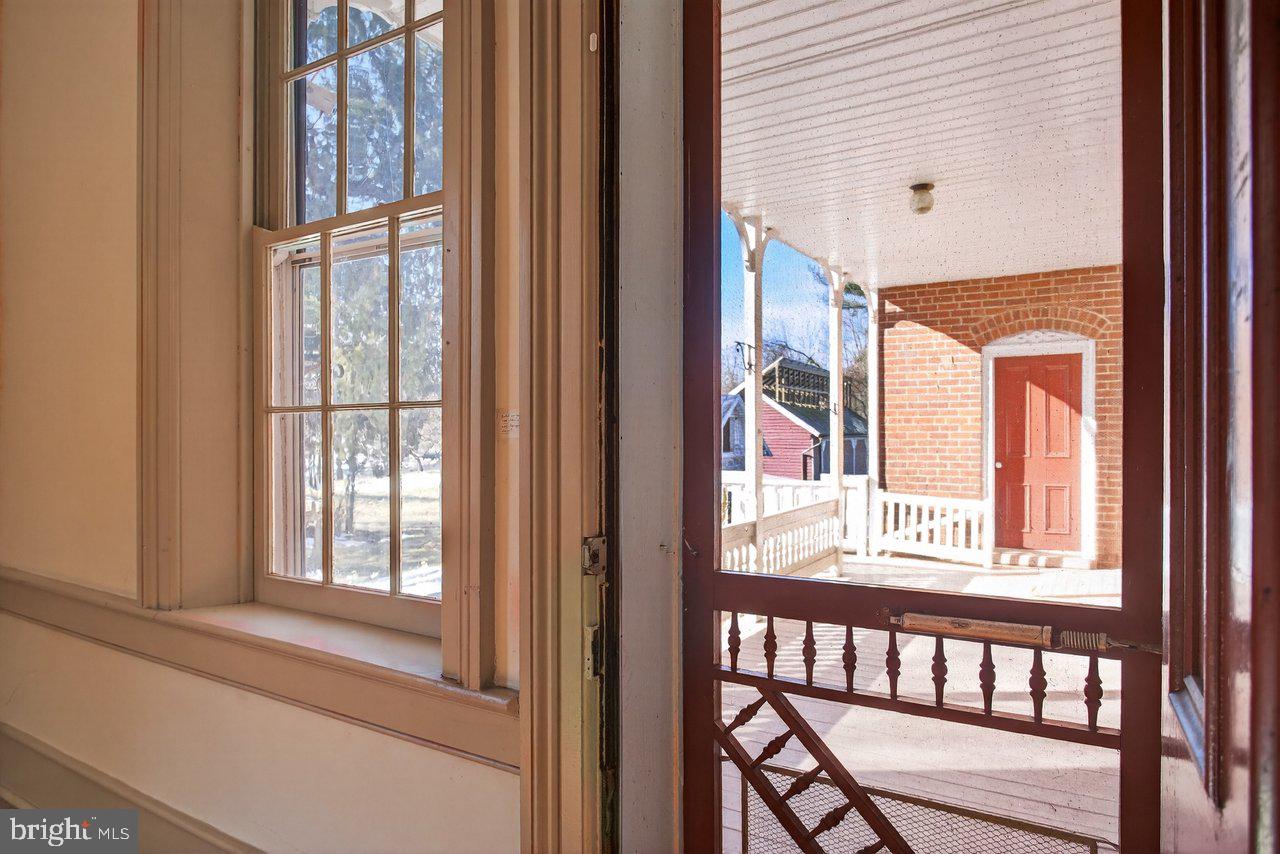 17442 EVERGREEN VALLEY RD, TIMBERVILLE, Virginia 22853, 6 Bedrooms Bedrooms, ,3 BathroomsBathrooms,Residential,For Sale,17442 EVERGREEN VALLEY RD,VARO2002846 MLS # VARO2002846