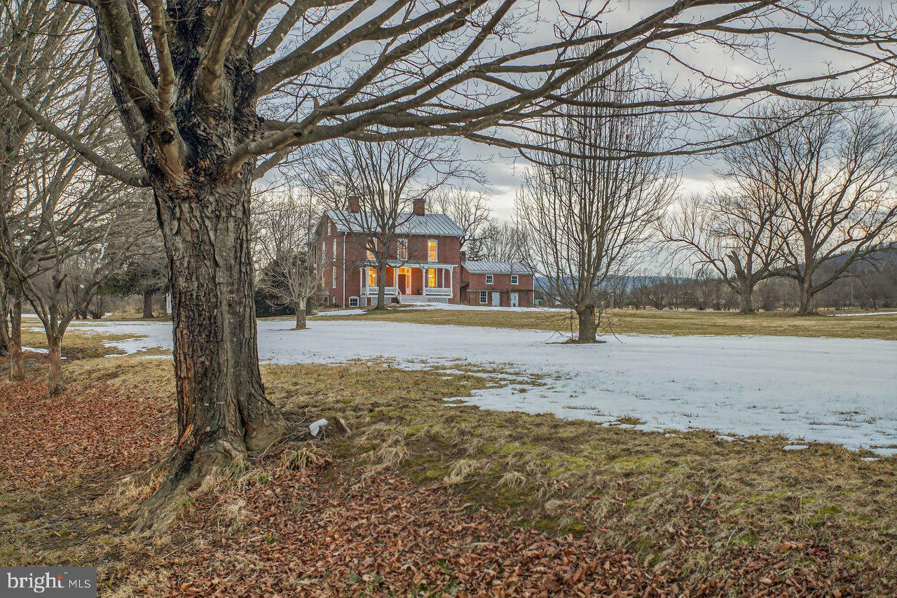 17442 EVERGREEN VALLEY RD, TIMBERVILLE, Virginia 22853, 6 Bedrooms Bedrooms, ,3 BathroomsBathrooms,Residential,For Sale,17442 EVERGREEN VALLEY RD,VARO2002846 MLS # VARO2002846