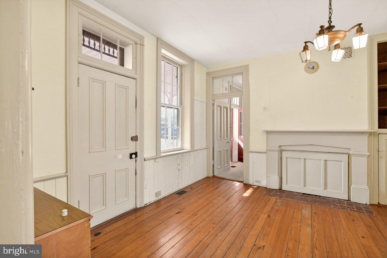 17442 EVERGREEN VALLEY RD, TIMBERVILLE, Virginia 22853, 6 Bedrooms Bedrooms, ,3 BathroomsBathrooms,Residential,For Sale,17442 EVERGREEN VALLEY RD,VARO2002846 MLS # VARO2002846