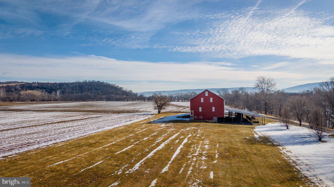 17442 EVERGREEN VALLEY RD, TIMBERVILLE, Virginia 22853, 6 Bedrooms Bedrooms, ,3 BathroomsBathrooms,Residential,For Sale,17442 EVERGREEN VALLEY RD,VARO2002846 MLS # VARO2002846