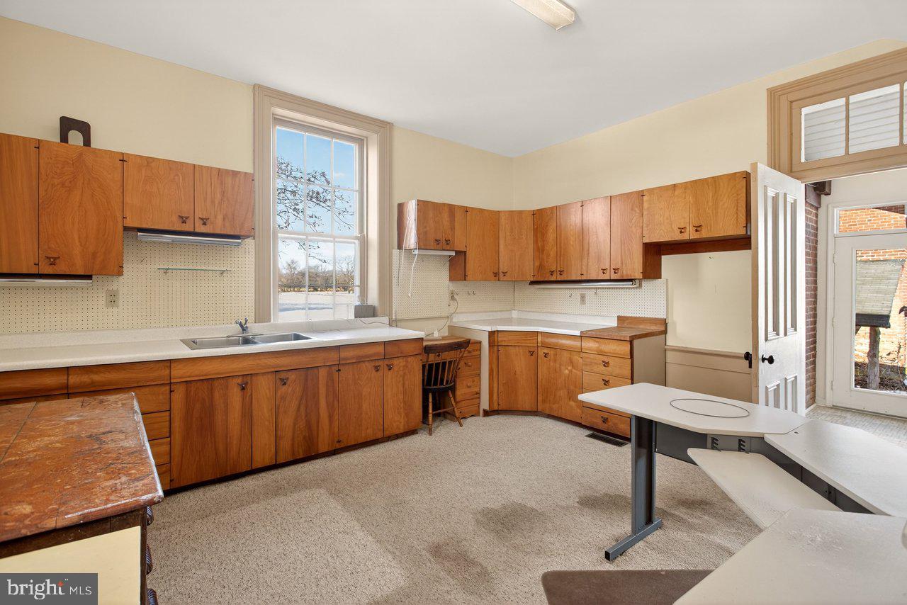 17442 EVERGREEN VALLEY RD, TIMBERVILLE, Virginia 22853, 6 Bedrooms Bedrooms, ,3 BathroomsBathrooms,Residential,For Sale,17442 EVERGREEN VALLEY RD,VARO2002846 MLS # VARO2002846