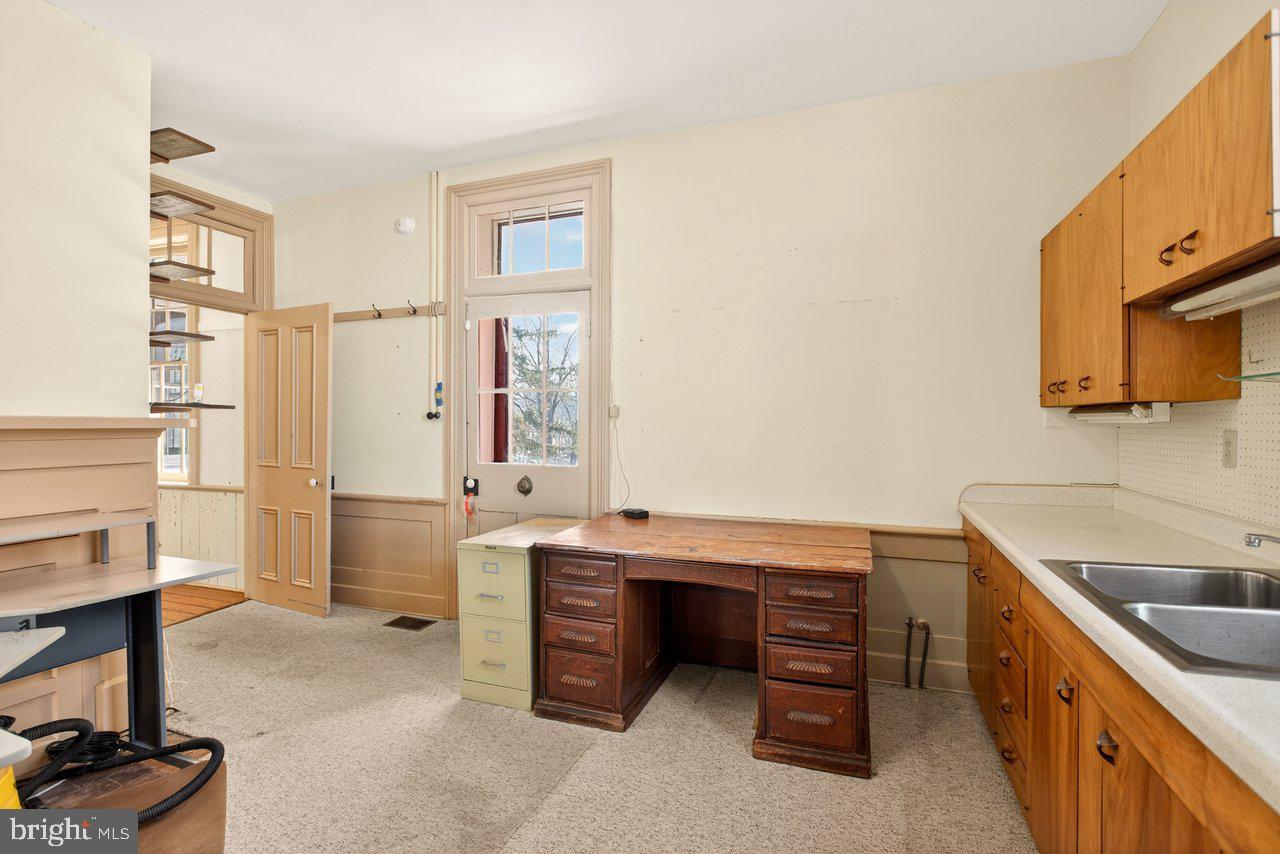 17442 EVERGREEN VALLEY RD, TIMBERVILLE, Virginia 22853, 6 Bedrooms Bedrooms, ,3 BathroomsBathrooms,Residential,For Sale,17442 EVERGREEN VALLEY RD,VARO2002846 MLS # VARO2002846