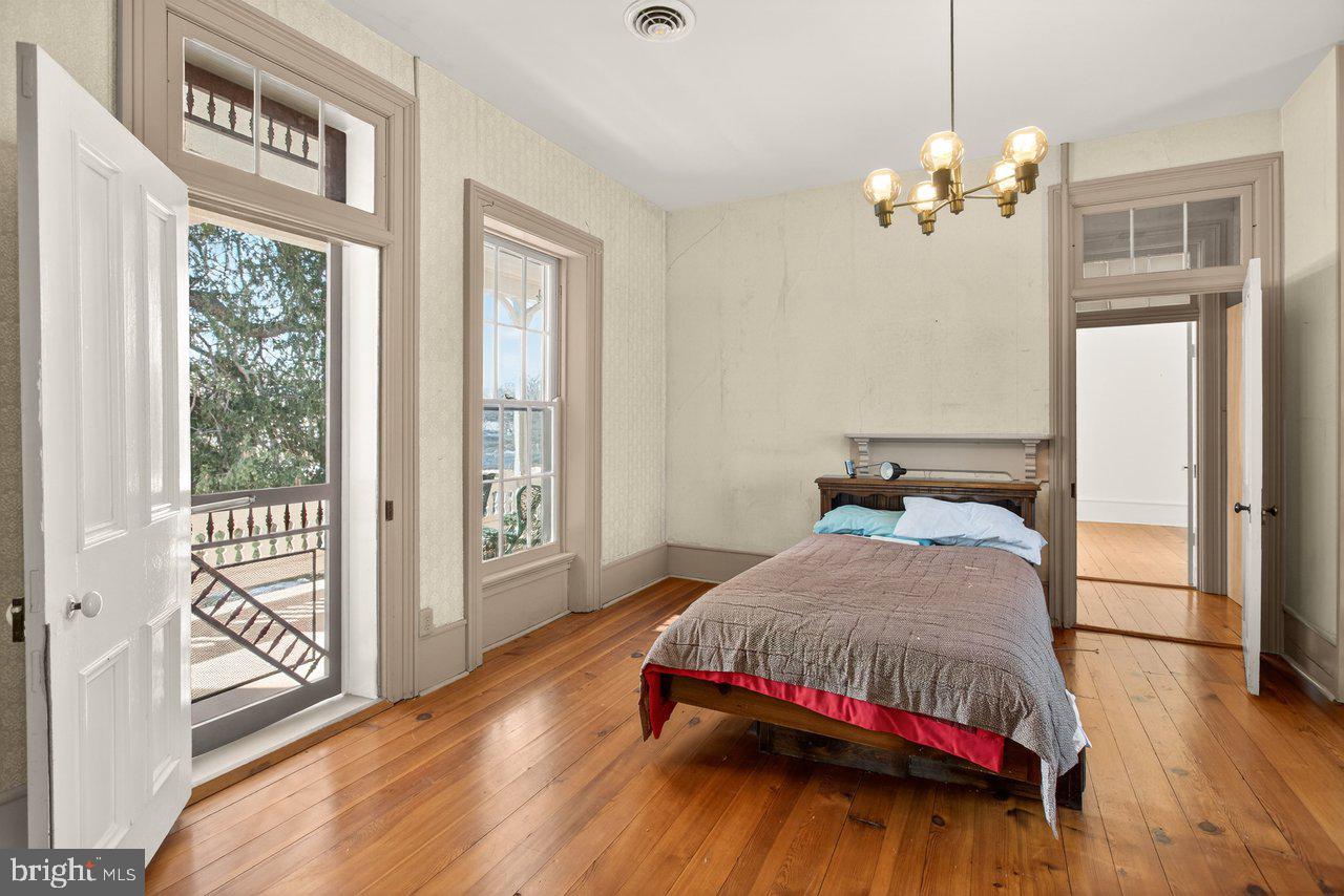 17442 EVERGREEN VALLEY RD, TIMBERVILLE, Virginia 22853, 6 Bedrooms Bedrooms, ,3 BathroomsBathrooms,Residential,For Sale,17442 EVERGREEN VALLEY RD,VARO2002846 MLS # VARO2002846