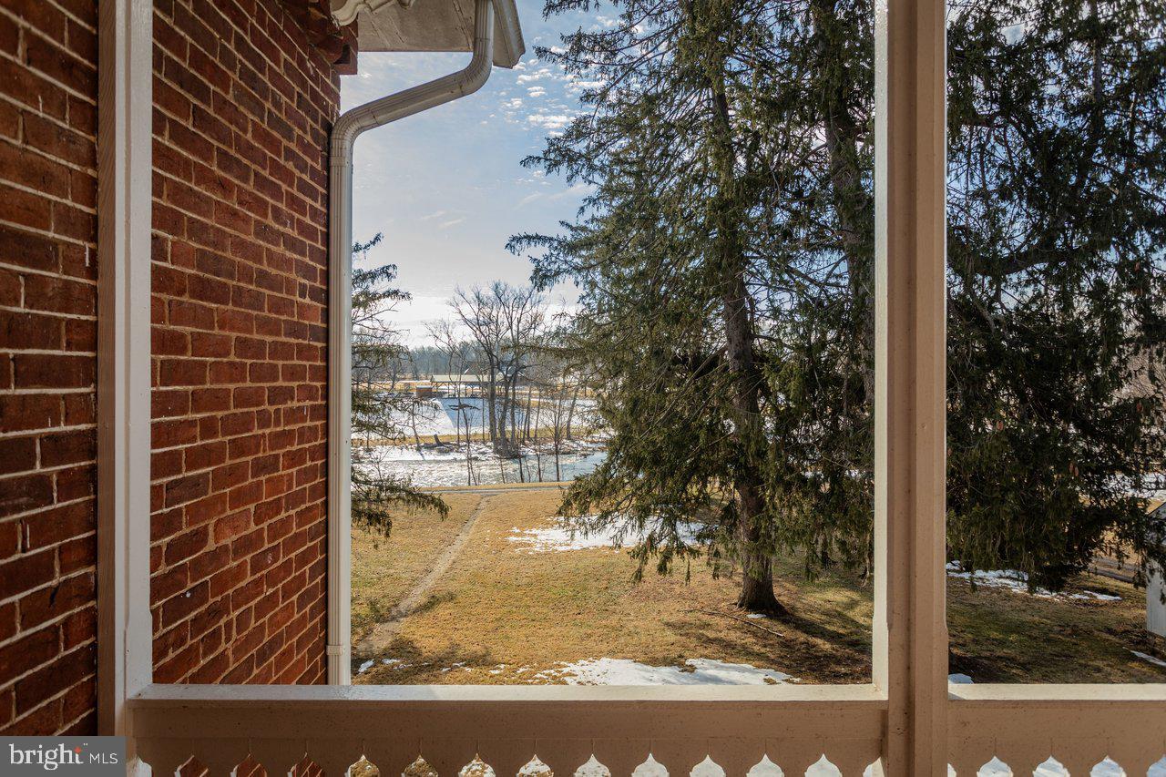 17442 EVERGREEN VALLEY RD, TIMBERVILLE, Virginia 22853, 6 Bedrooms Bedrooms, ,3 BathroomsBathrooms,Residential,For Sale,17442 EVERGREEN VALLEY RD,VARO2002846 MLS # VARO2002846