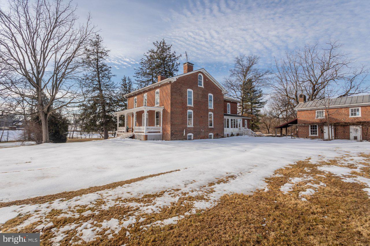 17442 EVERGREEN VALLEY RD, TIMBERVILLE, Virginia 22853, 6 Bedrooms Bedrooms, ,3 BathroomsBathrooms,Residential,For Sale,17442 EVERGREEN VALLEY RD,VARO2002846 MLS # VARO2002846