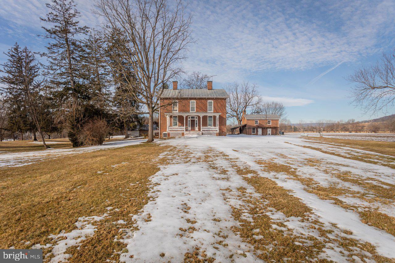 17442 EVERGREEN VALLEY RD, TIMBERVILLE, Virginia 22853, 6 Bedrooms Bedrooms, ,3 BathroomsBathrooms,Residential,For Sale,17442 EVERGREEN VALLEY RD,VARO2002846 MLS # VARO2002846