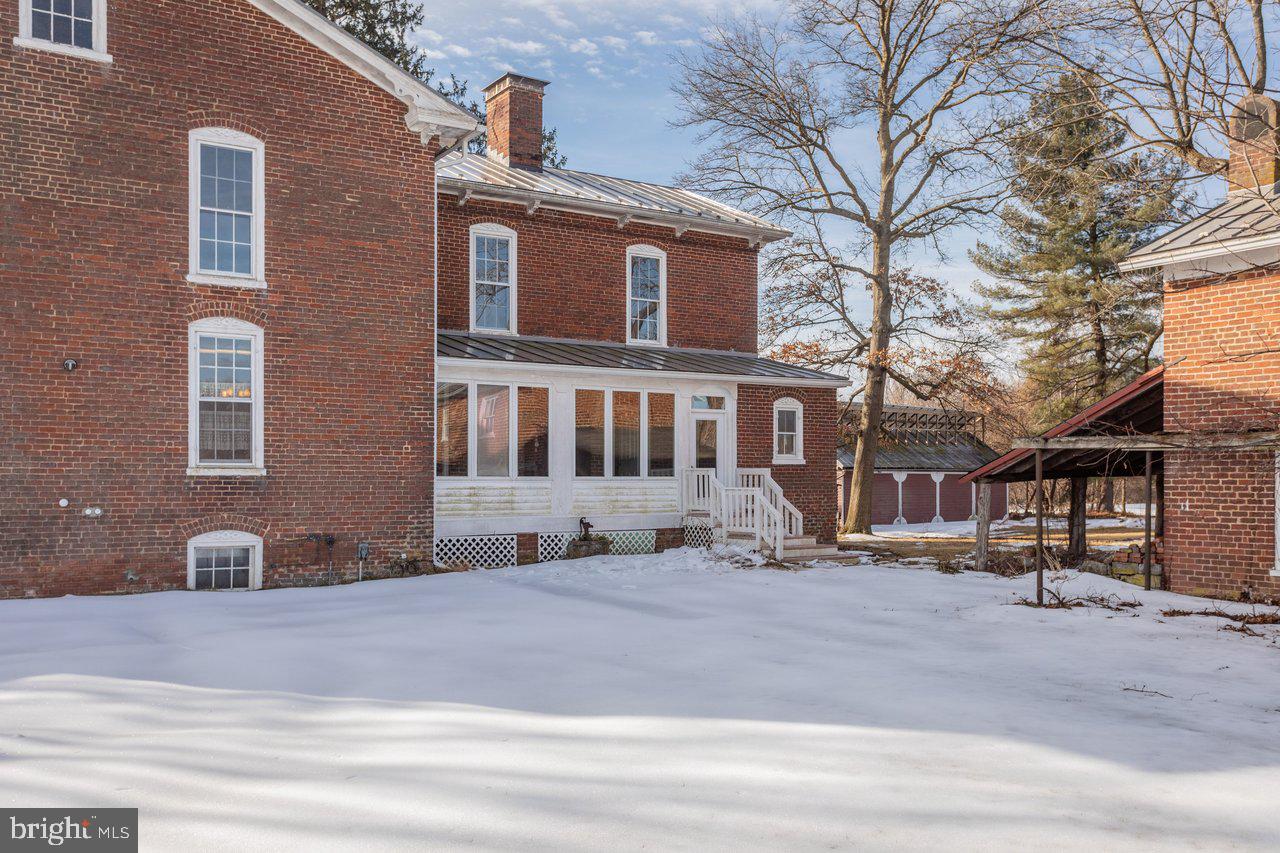 17442 EVERGREEN VALLEY RD, TIMBERVILLE, Virginia 22853, 6 Bedrooms Bedrooms, ,3 BathroomsBathrooms,Residential,For Sale,17442 EVERGREEN VALLEY RD,VARO2002846 MLS # VARO2002846