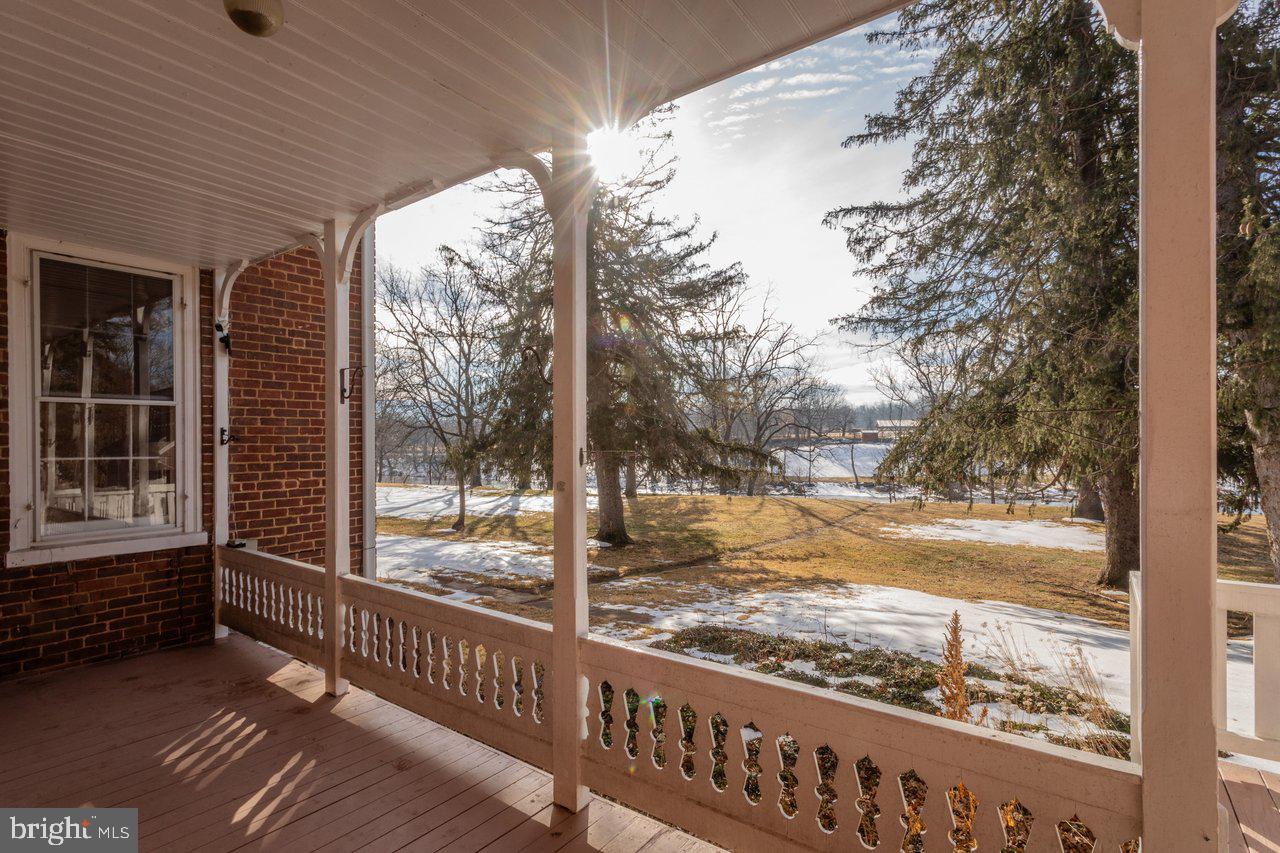 17442 EVERGREEN VALLEY RD, TIMBERVILLE, Virginia 22853, 6 Bedrooms Bedrooms, ,3 BathroomsBathrooms,Residential,For Sale,17442 EVERGREEN VALLEY RD,VARO2002846 MLS # VARO2002846