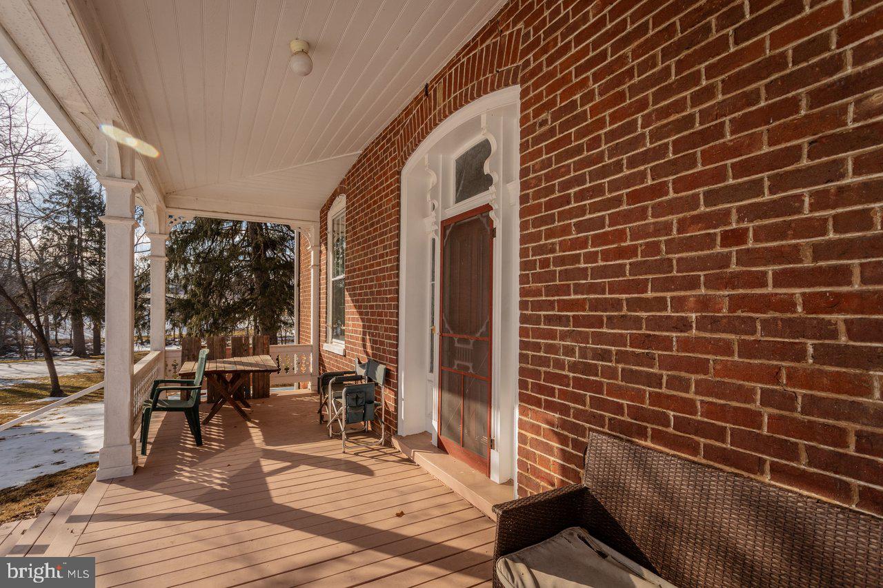 17442 EVERGREEN VALLEY RD, TIMBERVILLE, Virginia 22853, 6 Bedrooms Bedrooms, ,3 BathroomsBathrooms,Residential,For Sale,17442 EVERGREEN VALLEY RD,VARO2002846 MLS # VARO2002846