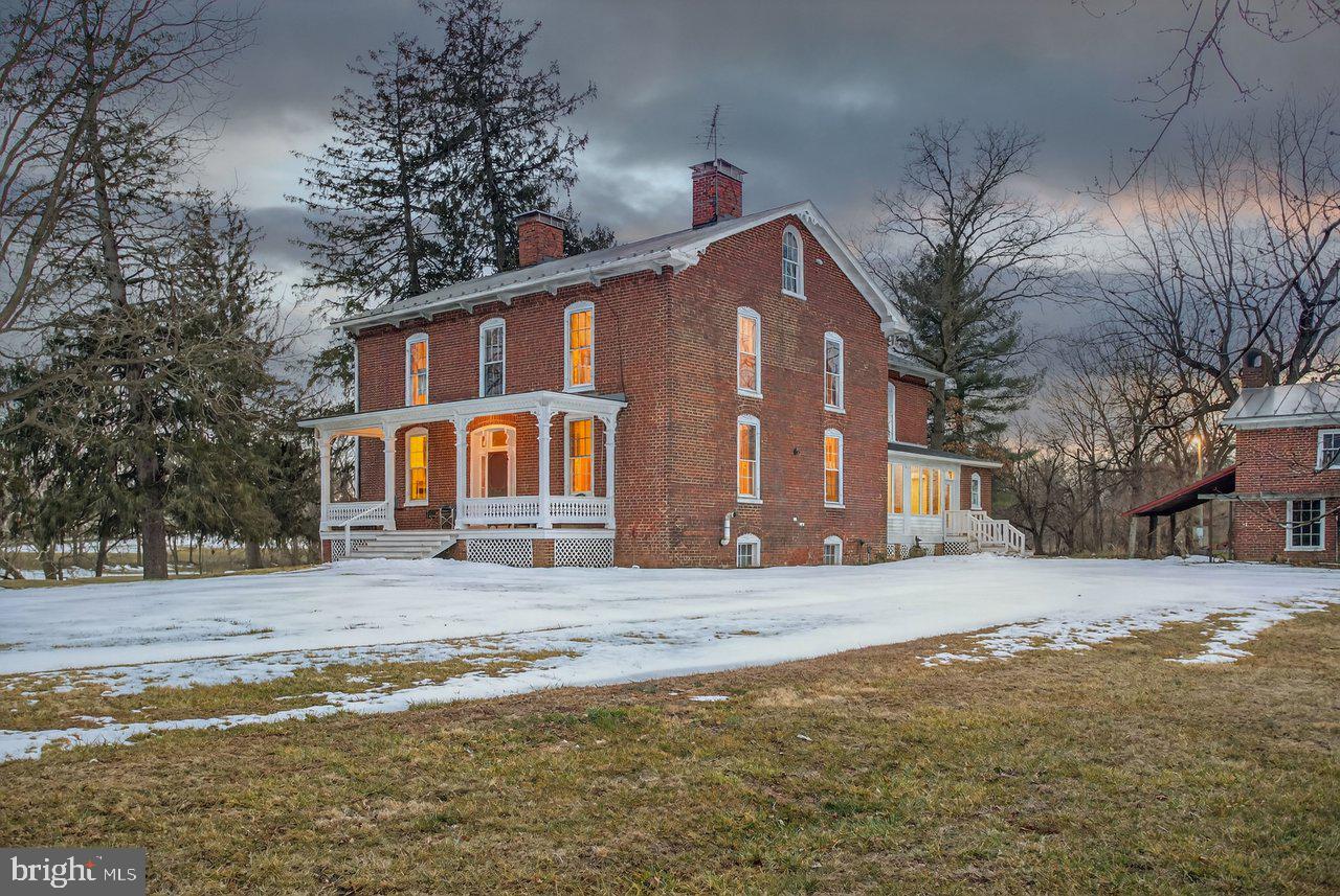 17442 EVERGREEN VALLEY RD, TIMBERVILLE, Virginia 22853, 6 Bedrooms Bedrooms, ,3 BathroomsBathrooms,Residential,For Sale,17442 EVERGREEN VALLEY RD,VARO2002846 MLS # VARO2002846