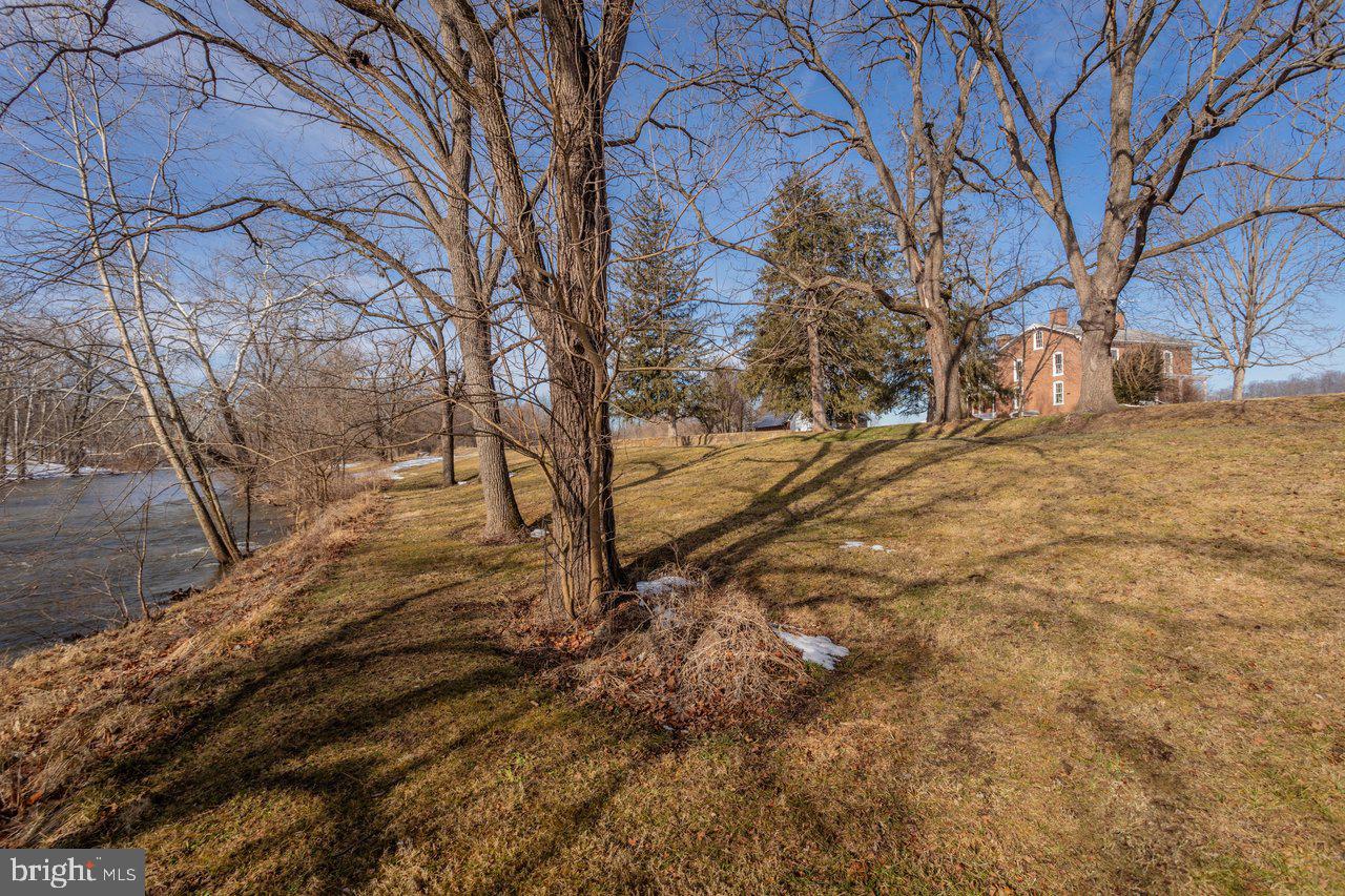 17442 EVERGREEN VALLEY RD, TIMBERVILLE, Virginia 22853, 6 Bedrooms Bedrooms, ,3 BathroomsBathrooms,Residential,For Sale,17442 EVERGREEN VALLEY RD,VARO2002846 MLS # VARO2002846