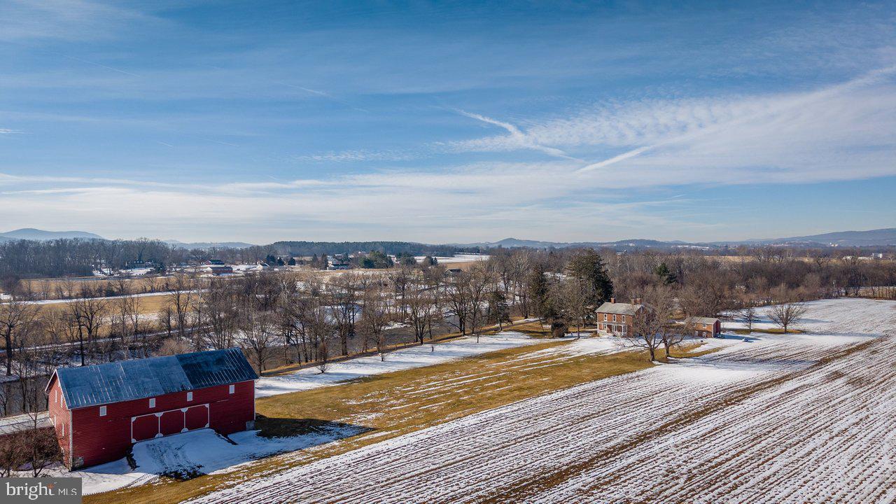 17442 EVERGREEN VALLEY RD, TIMBERVILLE, Virginia 22853, 6 Bedrooms Bedrooms, ,3 BathroomsBathrooms,Residential,For Sale,17442 EVERGREEN VALLEY RD,VARO2002846 MLS # VARO2002846