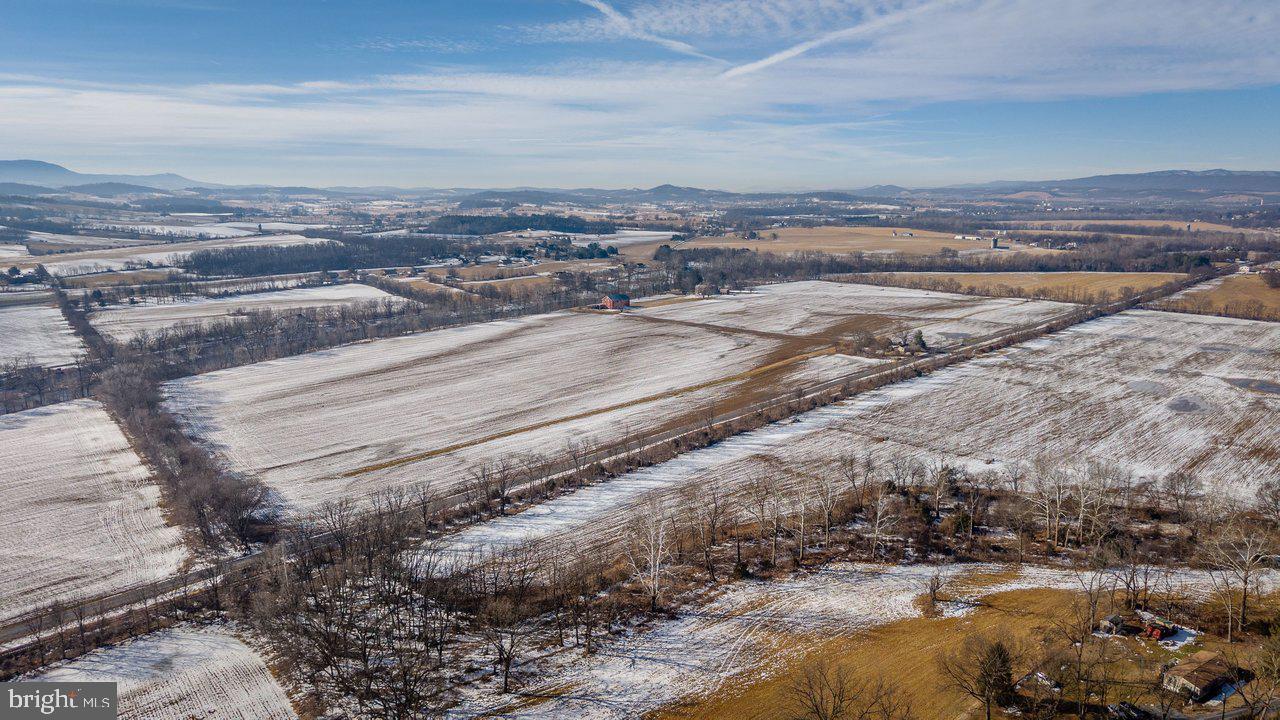 17442 EVERGREEN VALLEY RD, TIMBERVILLE, Virginia 22853, 6 Bedrooms Bedrooms, ,3 BathroomsBathrooms,Residential,For Sale,17442 EVERGREEN VALLEY RD,VARO2002846 MLS # VARO2002846