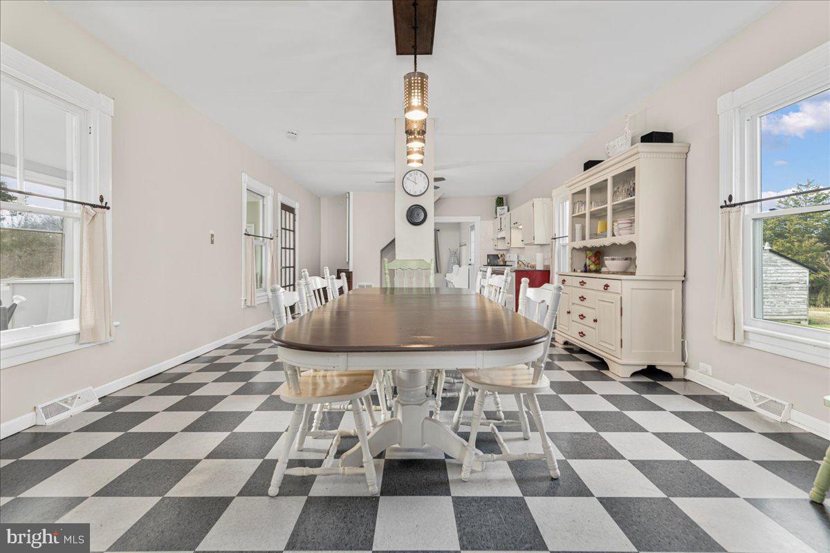 627 HAT CREEK RD, BROOKNEAL, Virginia 24528, 4 Bedrooms Bedrooms, ,2 BathroomsBathrooms,Residential,For Sale,627 HAT CREEK RD,VACP2000120 MLS # VACP2000120