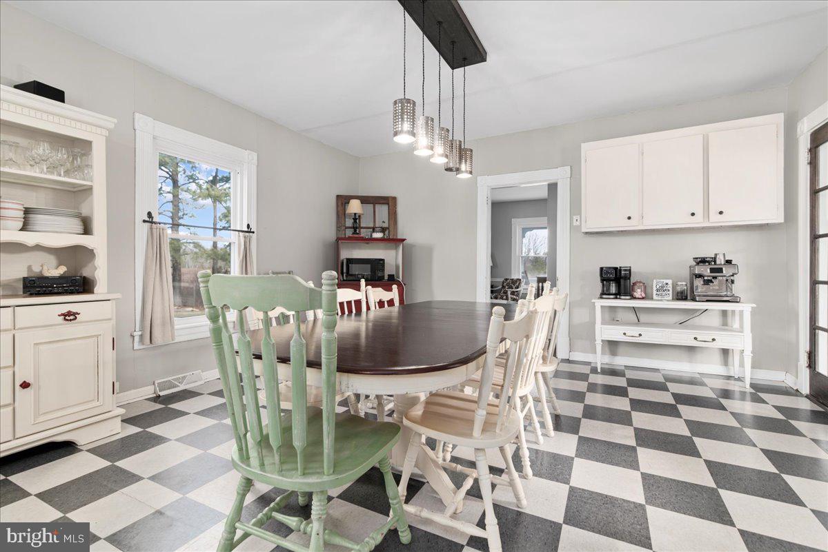 627 HAT CREEK RD, BROOKNEAL, Virginia 24528, 4 Bedrooms Bedrooms, ,2 BathroomsBathrooms,Residential,For Sale,627 HAT CREEK RD,VACP2000120 MLS # VACP2000120