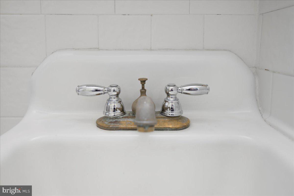 627 HAT CREEK RD, BROOKNEAL, Virginia 24528, 4 Bedrooms Bedrooms, ,2 BathroomsBathrooms,Residential,For Sale,627 HAT CREEK RD,VACP2000120 MLS # VACP2000120