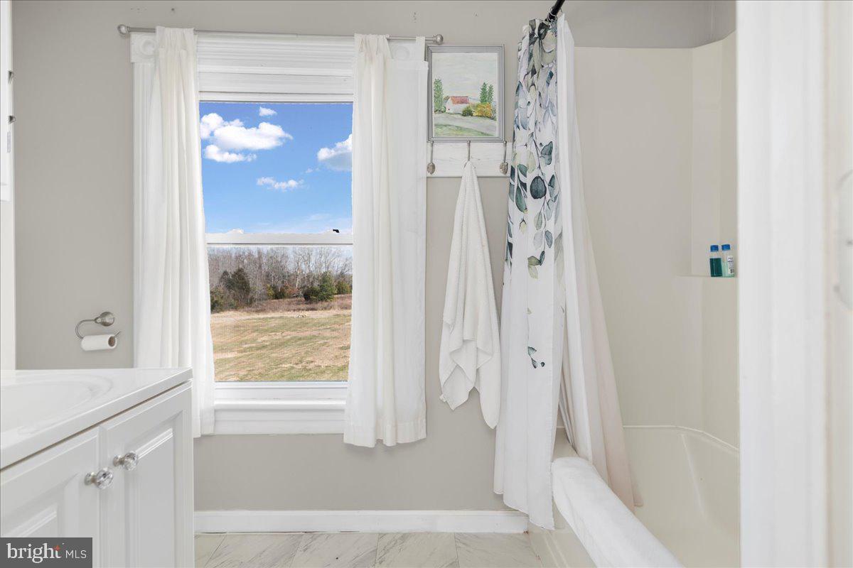 627 HAT CREEK RD, BROOKNEAL, Virginia 24528, 4 Bedrooms Bedrooms, ,2 BathroomsBathrooms,Residential,For Sale,627 HAT CREEK RD,VACP2000120 MLS # VACP2000120