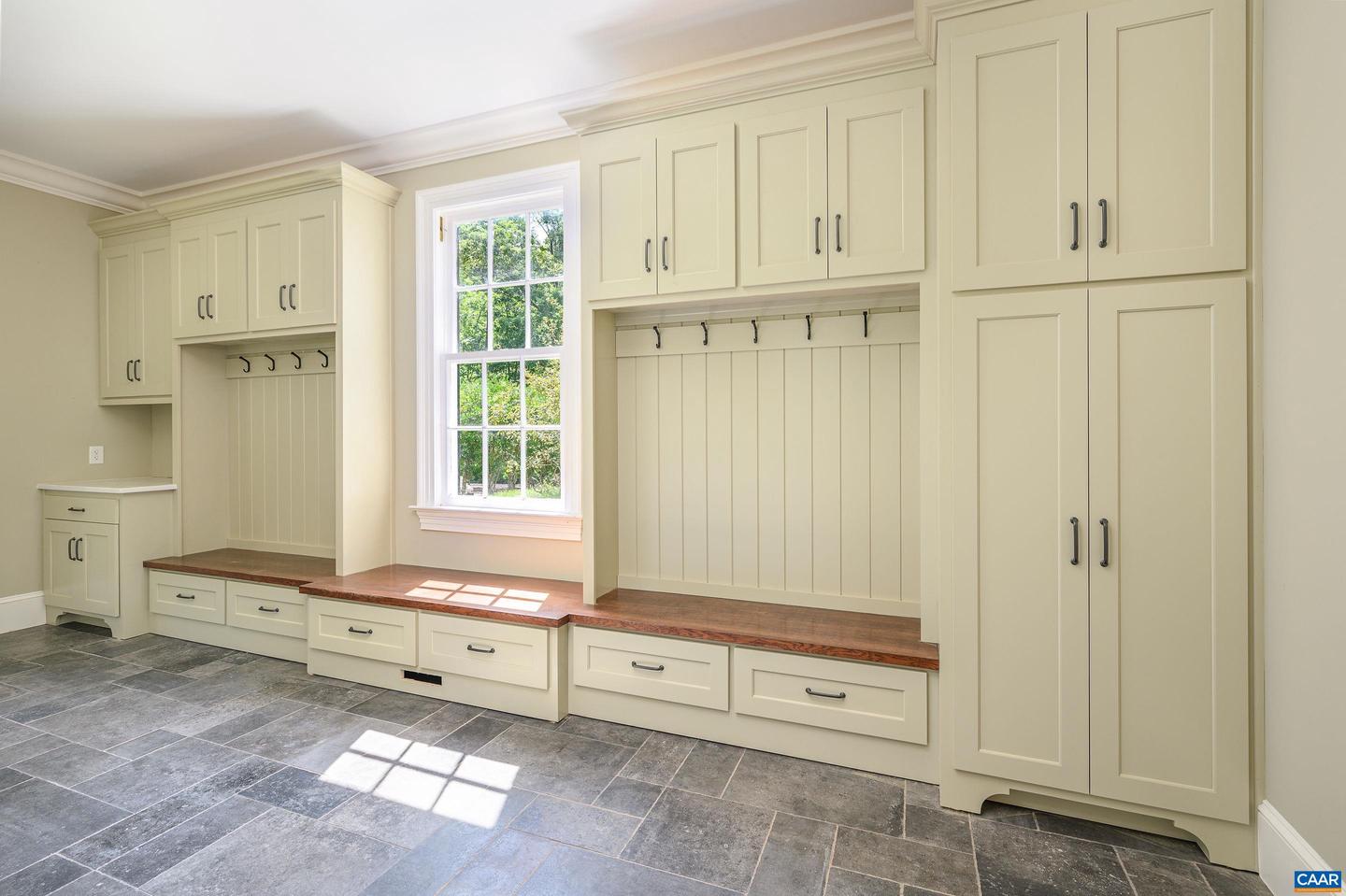 2405 COOPERS LN, CHARLOTTESVILLE, Virginia 22902, 5 Bedrooms Bedrooms, ,6 BathroomsBathrooms,Residential,For Sale,2405 COOPERS LN,673370 MLS # 673370