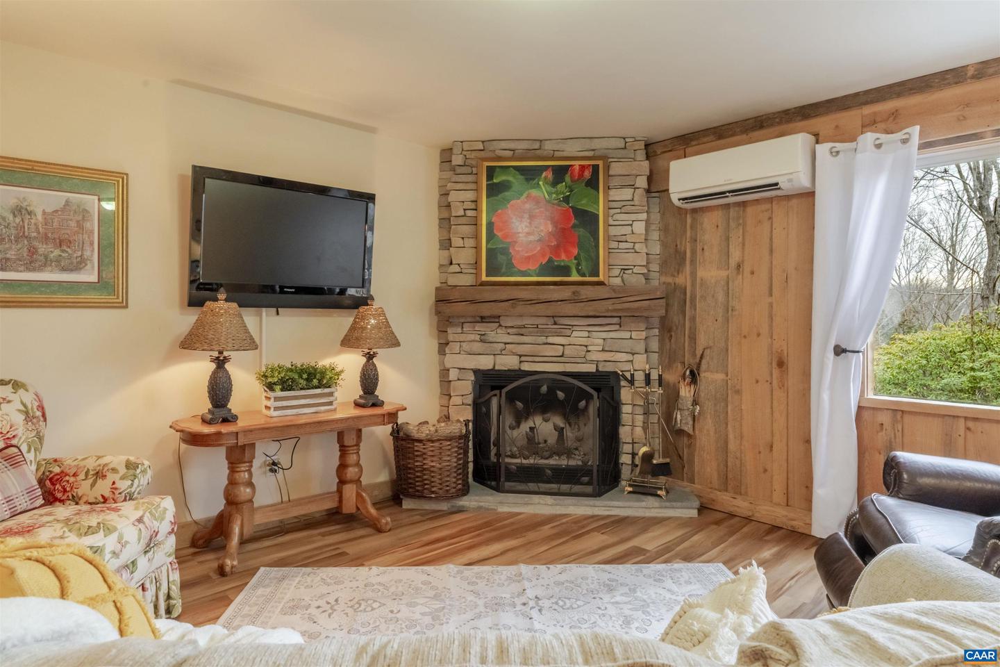 9225 HOWARDSVILLE TPKE, SCHUYLER, Virginia 22969, 3 Bedrooms Bedrooms, ,3 BathroomsBathrooms,Residential,For Sale,9225 HOWARDSVILLE TPKE,673677 MLS # 673677