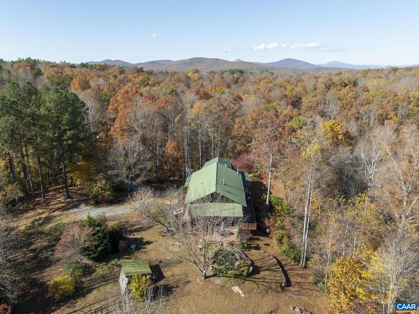 9225 HOWARDSVILLE TPKE, SCHUYLER, Virginia 22969, 3 Bedrooms Bedrooms, ,3 BathroomsBathrooms,Residential,For Sale,9225 HOWARDSVILLE TPKE,673677 MLS # 673677