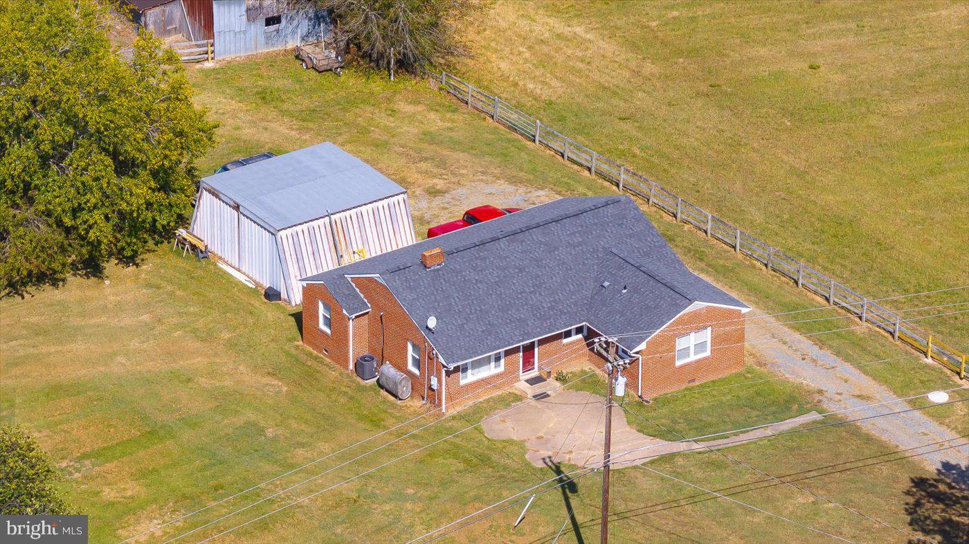 1416 WARRENTON RD, FREDERICKSBURG, Virginia 22406, 3 Bedrooms Bedrooms, ,1 BathroomBathrooms,Residential,For Sale,1416 WARRENTON RD,VAST2045958 MLS # VAST2045958