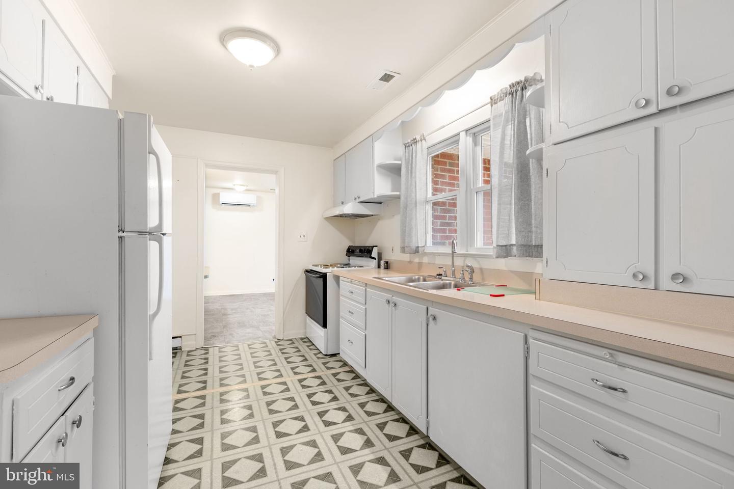 1416 WARRENTON RD, FREDERICKSBURG, Virginia 22406, 3 Bedrooms Bedrooms, ,1 BathroomBathrooms,Residential,For Sale,1416 WARRENTON RD,VAST2045958 MLS # VAST2045958