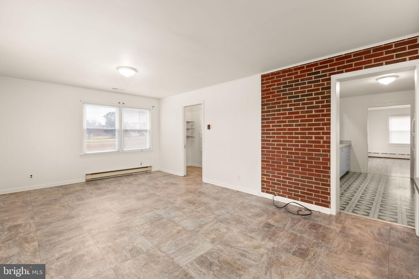 1416 WARRENTON RD, FREDERICKSBURG, Virginia 22406, 3 Bedrooms Bedrooms, ,1 BathroomBathrooms,Residential,For Sale,1416 WARRENTON RD,VAST2045958 MLS # VAST2045958