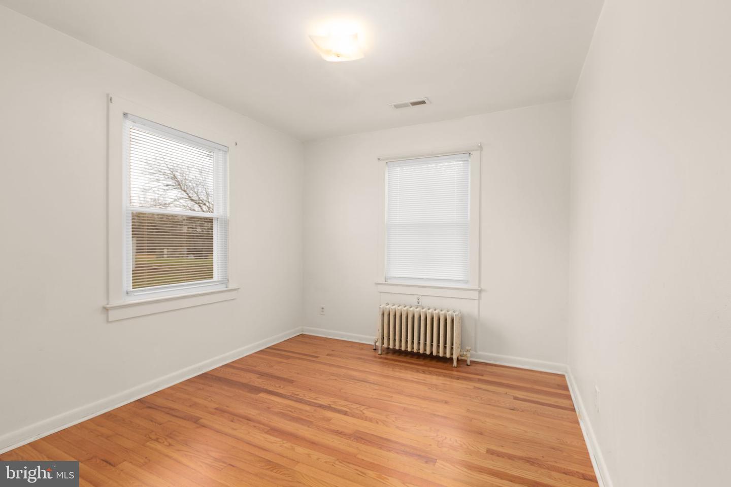 1416 WARRENTON RD, FREDERICKSBURG, Virginia 22406, 3 Bedrooms Bedrooms, ,1 BathroomBathrooms,Residential,For Sale,1416 WARRENTON RD,VAST2045958 MLS # VAST2045958