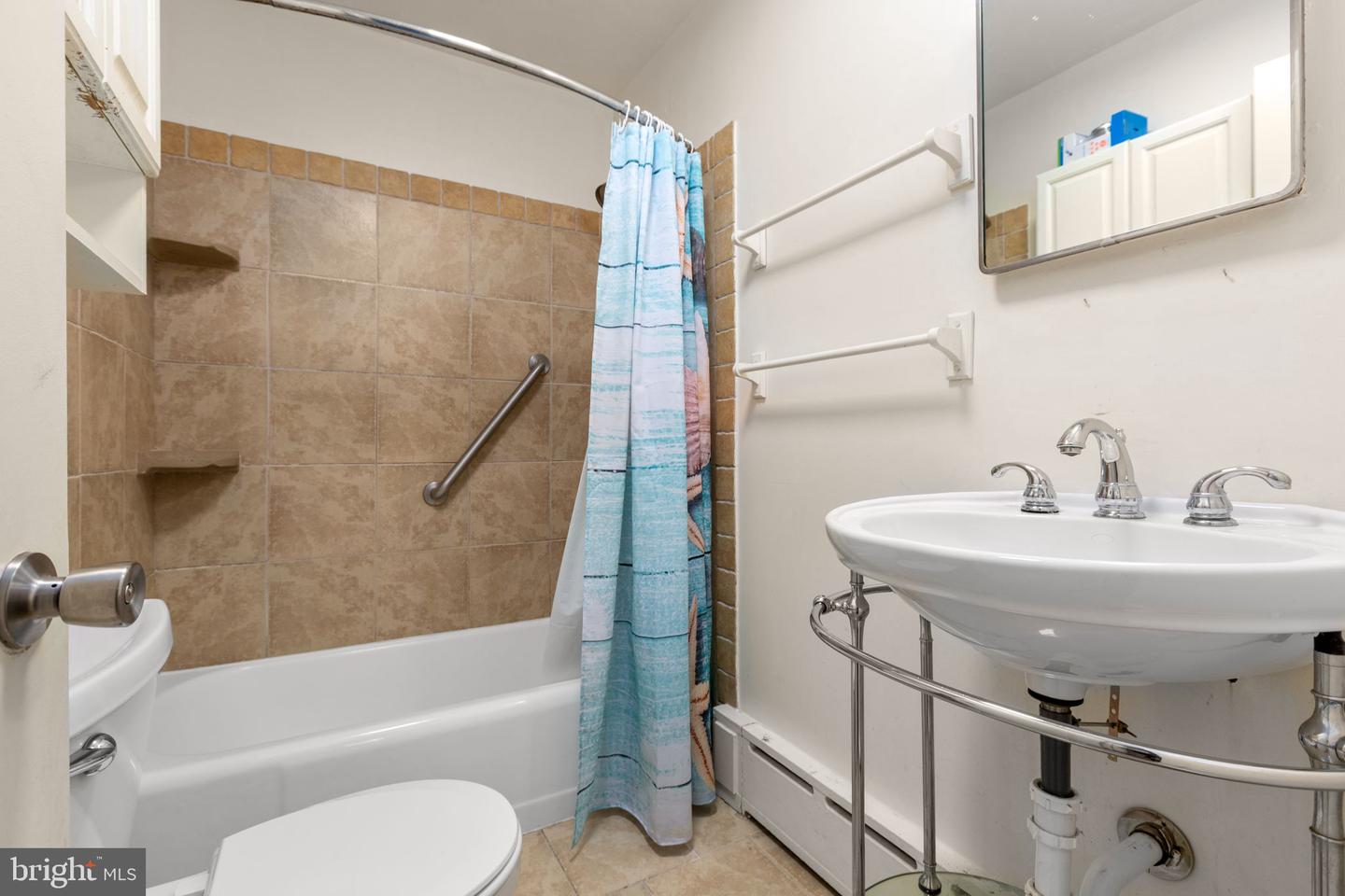 1416 WARRENTON RD, FREDERICKSBURG, Virginia 22406, 3 Bedrooms Bedrooms, ,1 BathroomBathrooms,Residential,For Sale,1416 WARRENTON RD,VAST2045958 MLS # VAST2045958