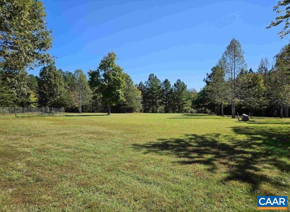 10239 HOWARDSVILLE RD, HOWARDSVILLE, Virginia 24562, 2 Bedrooms Bedrooms, ,1 BathroomBathrooms,Residential,For Sale,10239 HOWARDSVILLE RD,673720 MLS # 673720 10239 HOWARDSVILLE RD, HOWARDSVILLE, Virginia 24562, 2 Bedrooms Bedrooms, ,1 BathroomBathrooms,Residential,For Sale,10239 HOWARDSVILLE RD,673720 MLS # 673720