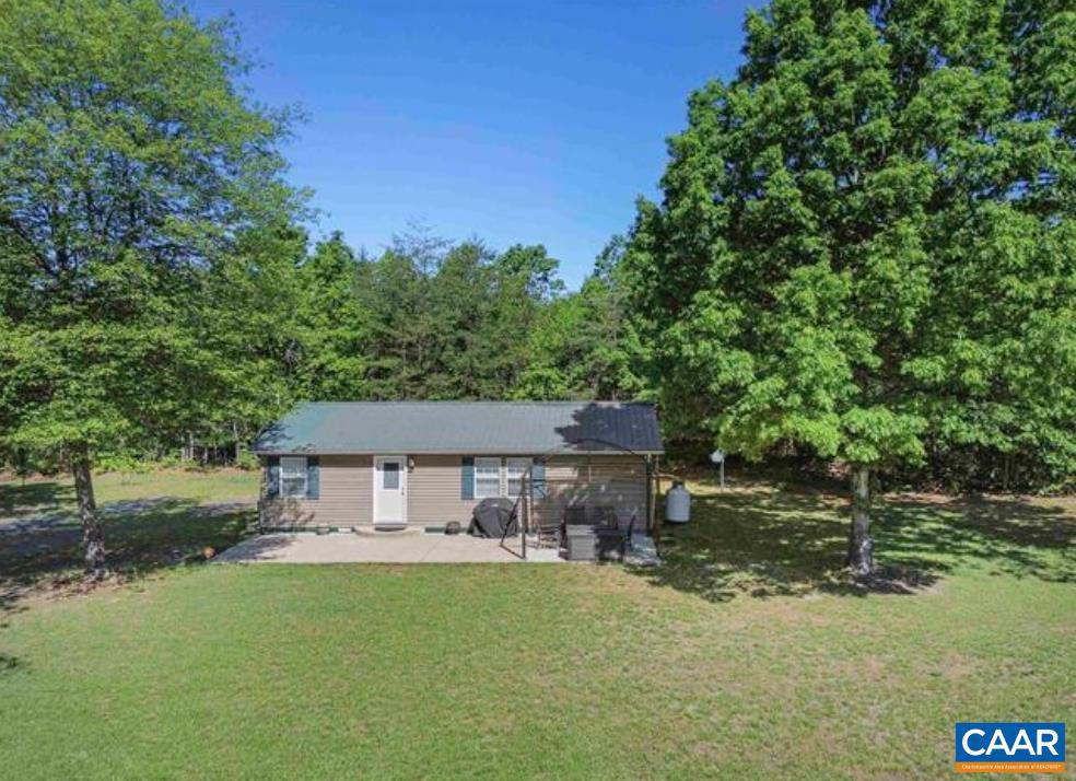 10239 HOWARDSVILLE RD, HOWARDSVILLE, Virginia 24562, 2 Bedrooms Bedrooms, ,1 BathroomBathrooms,Residential,For Sale,10239 HOWARDSVILLE RD,673720 MLS # 673720 10239 HOWARDSVILLE RD, HOWARDSVILLE, Virginia 24562, 2 Bedrooms Bedrooms, ,1 BathroomBathrooms,Residential,For Sale,10239 HOWARDSVILLE RD,673720 MLS # 673720