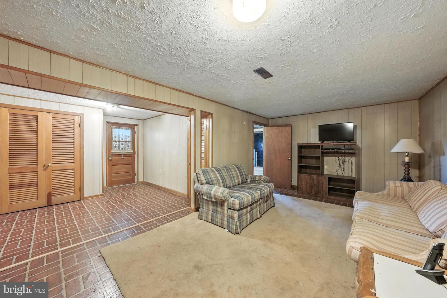 18172 YOUNGS LN, ELKWOOD, Virginia 22718, 3 Bedrooms Bedrooms, ,1 BathroomBathrooms,Residential,For Sale,18172 YOUNGS LN,VACU2012788 MLS # VACU2012788