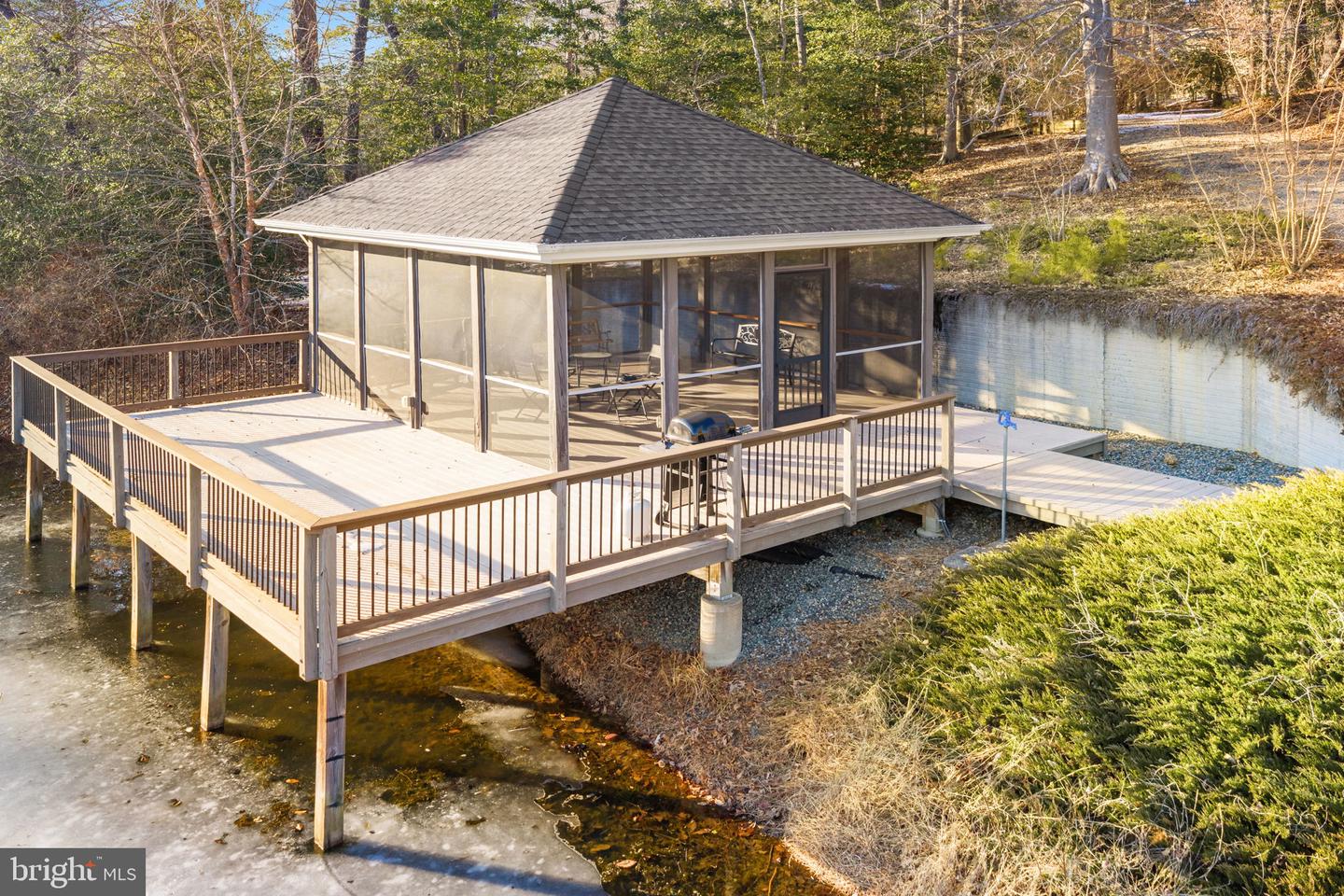 3535 MEADOW RD, SANDSTON, Virginia 23150, 5 Bedrooms Bedrooms, ,4 BathroomsBathrooms,Residential,For Sale,3535 MEADOW RD,VAHN2001160 MLS # VAHN2001160