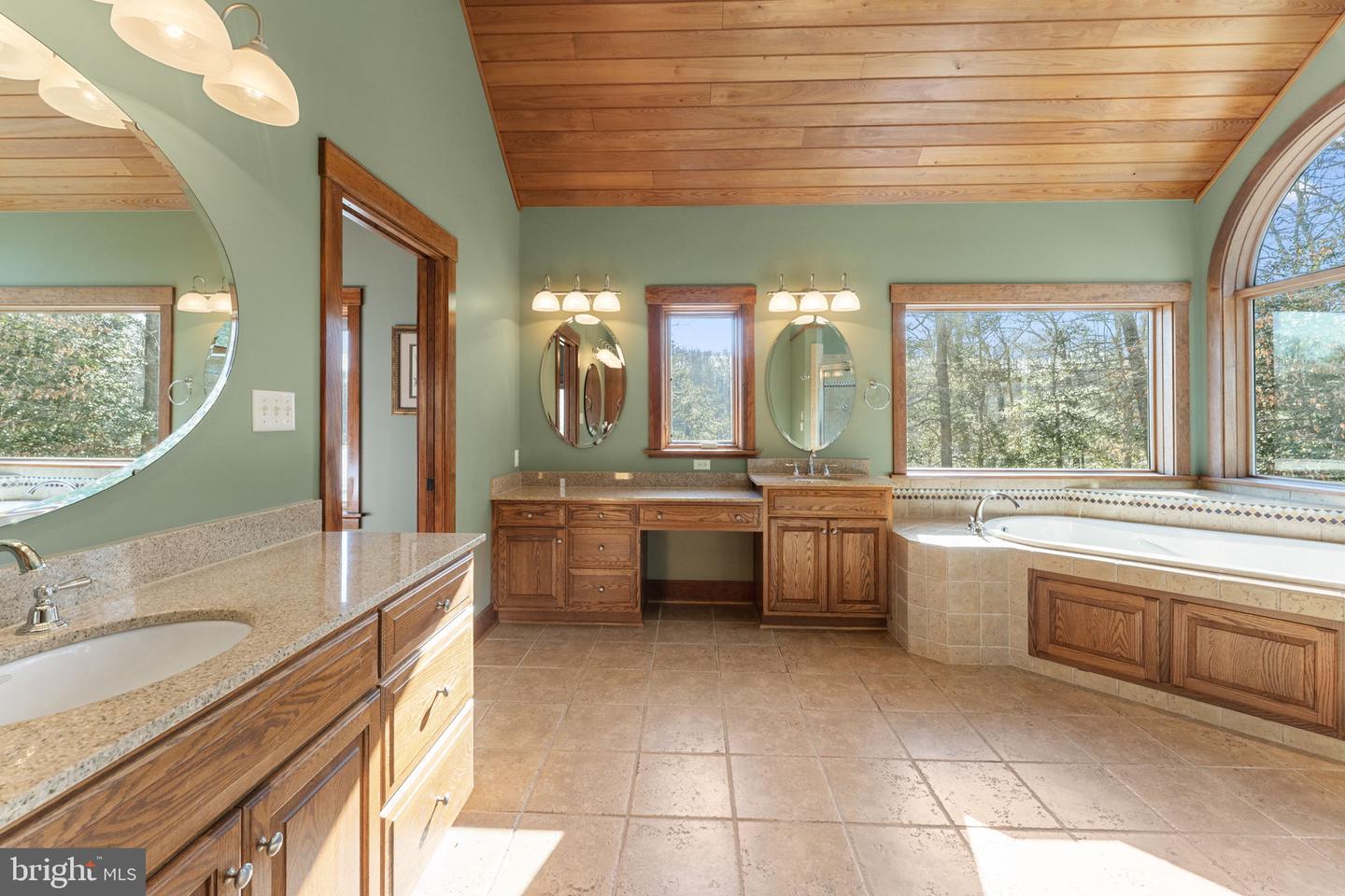 3535 MEADOW RD, SANDSTON, Virginia 23150, 5 Bedrooms Bedrooms, ,4 BathroomsBathrooms,Residential,For Sale,3535 MEADOW RD,VAHN2001160 MLS # VAHN2001160